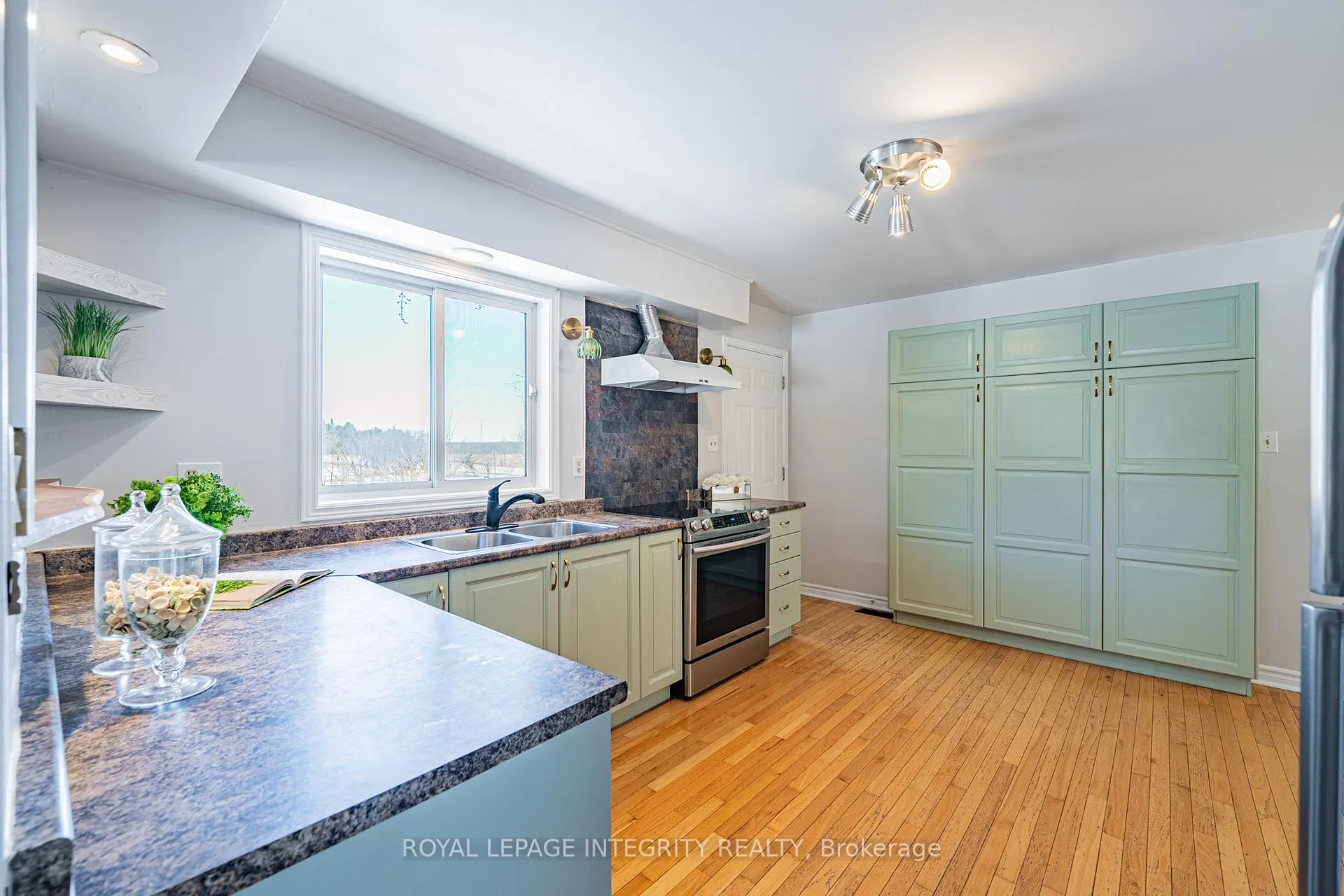 Photo 12 of 3976 Carp Road, Ottawa, Carp — HOMEH