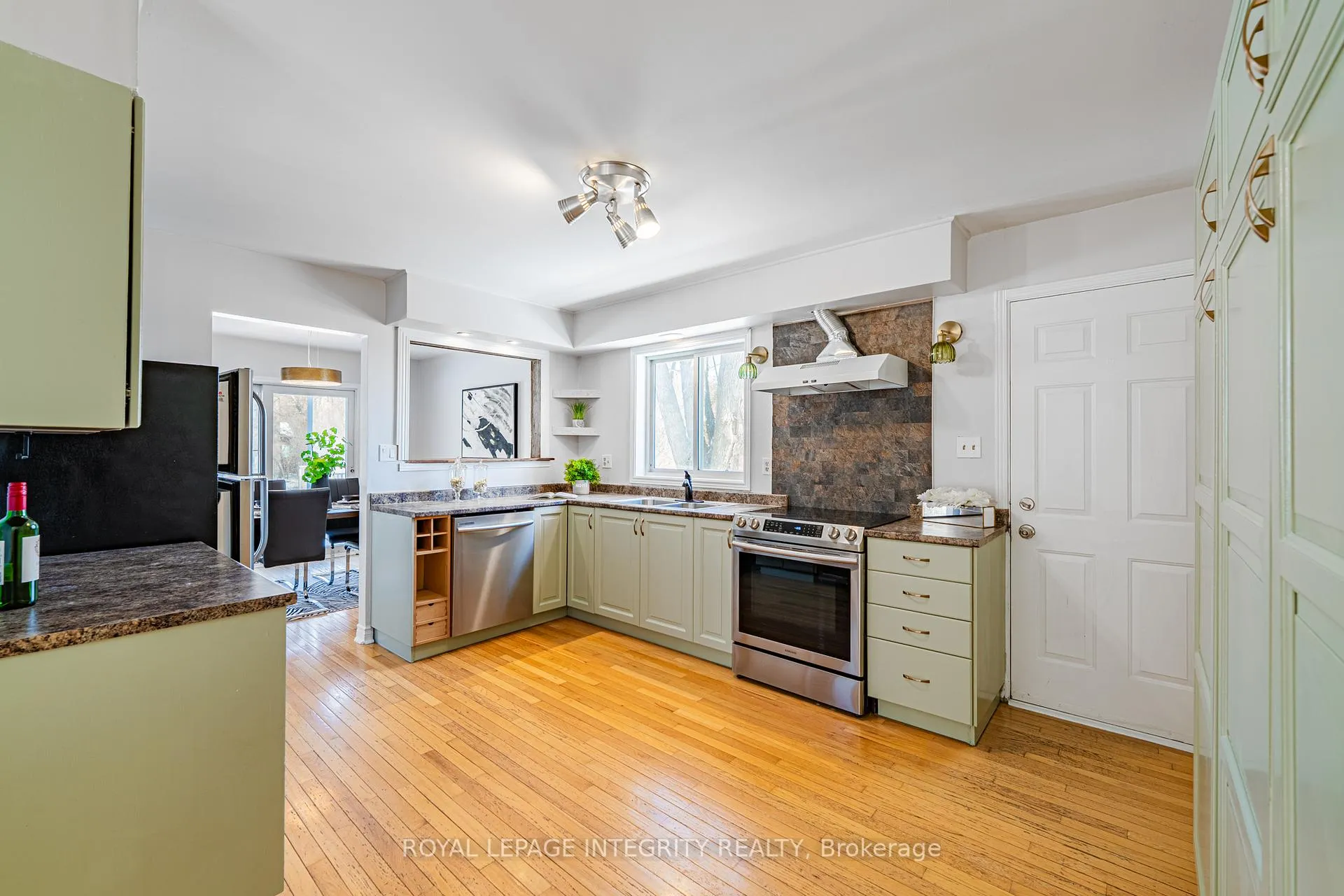 Photo 13 of 3976 Carp Road, Ottawa, Carp — HOMEH