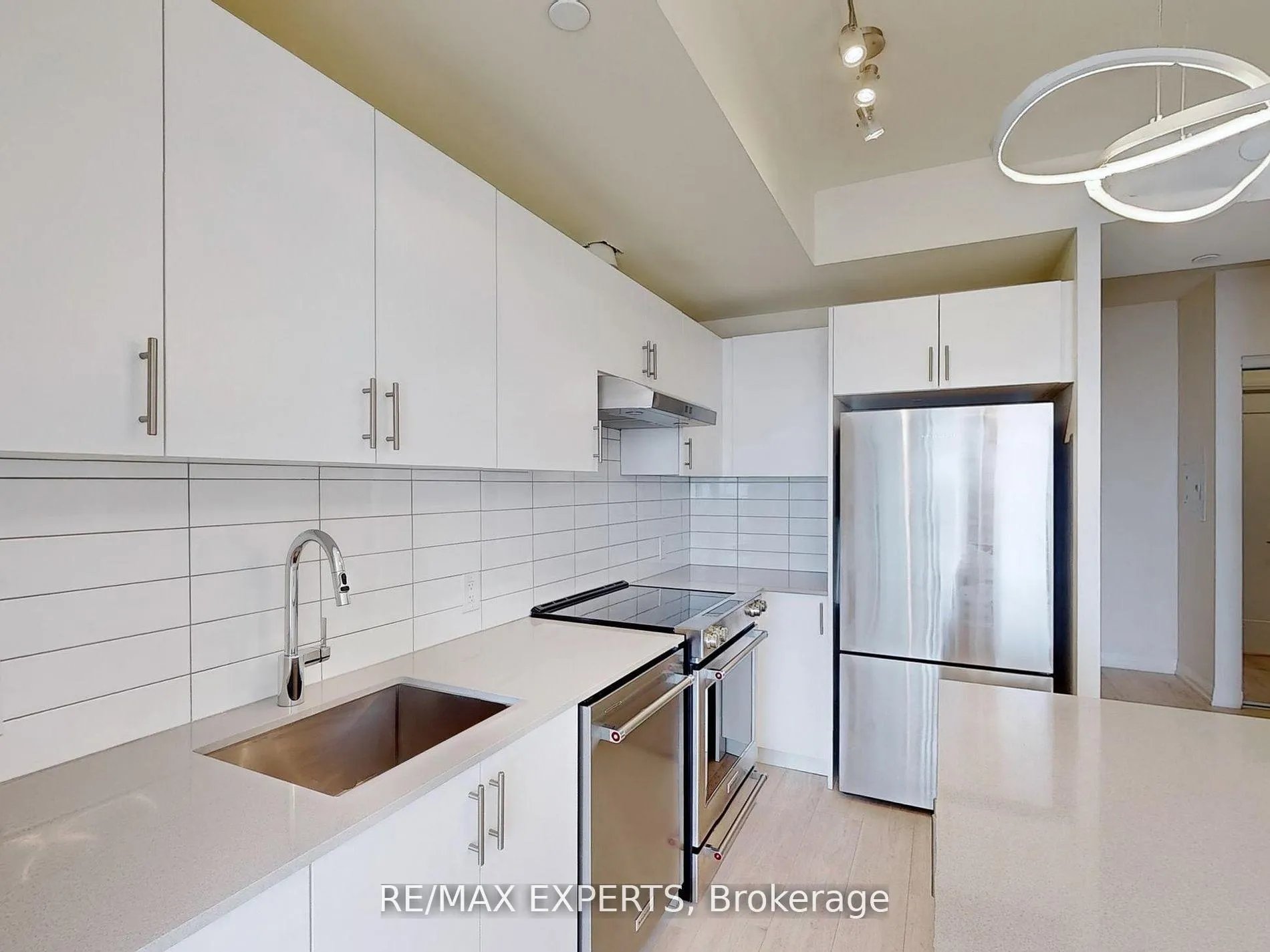 Photo 4 of Unit 2225, 9000 Jane Street, Vaughan, Concord — HOMEH