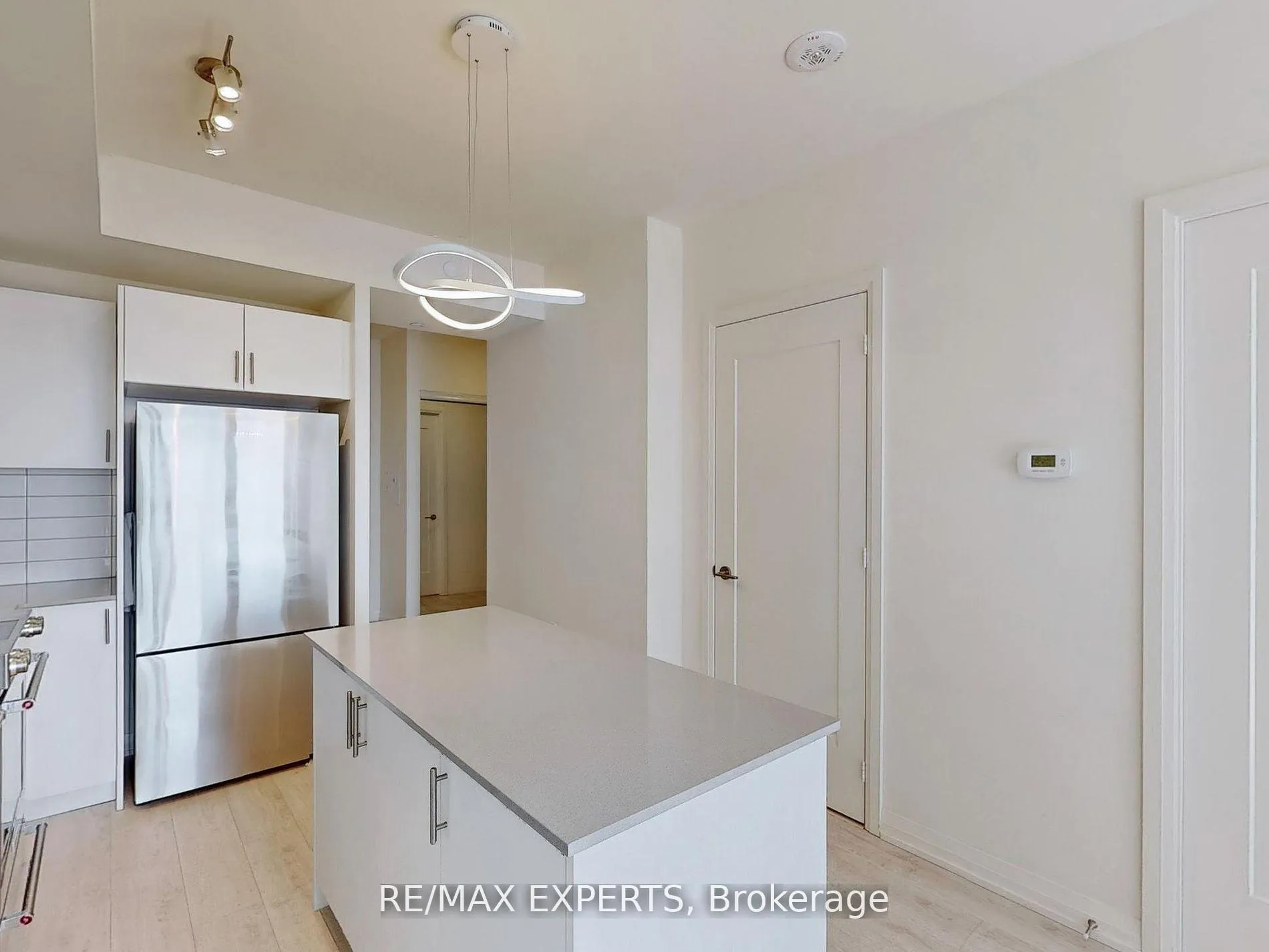 Photo 10 of Unit 2225, 9000 Jane Street, Vaughan, Concord — HOMEH