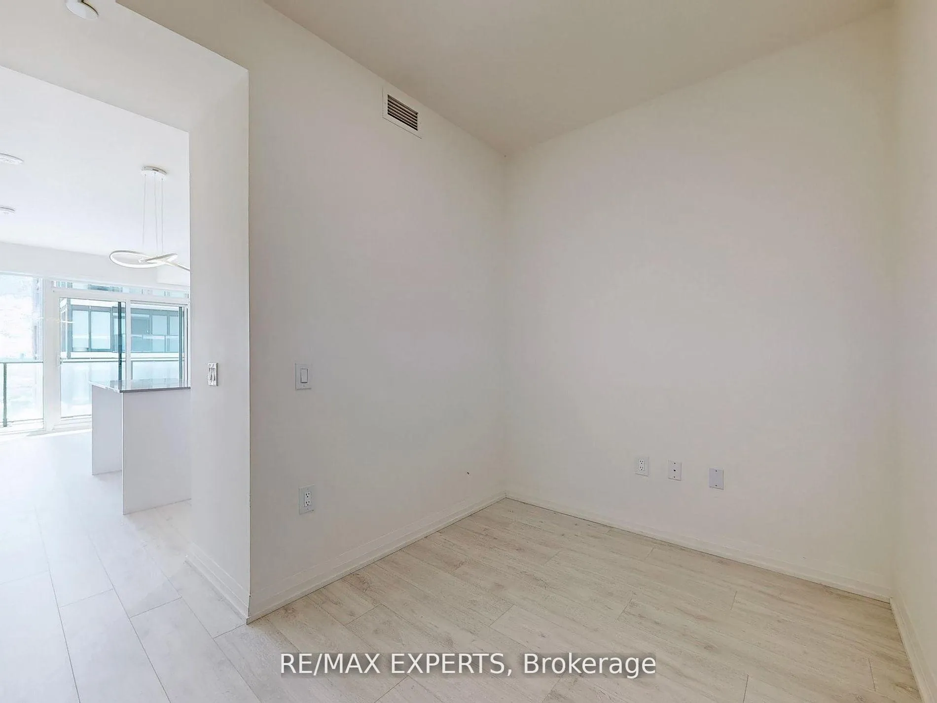 Photo 15 of Unit 2225, 9000 Jane Street, Vaughan, Concord — HOMEH