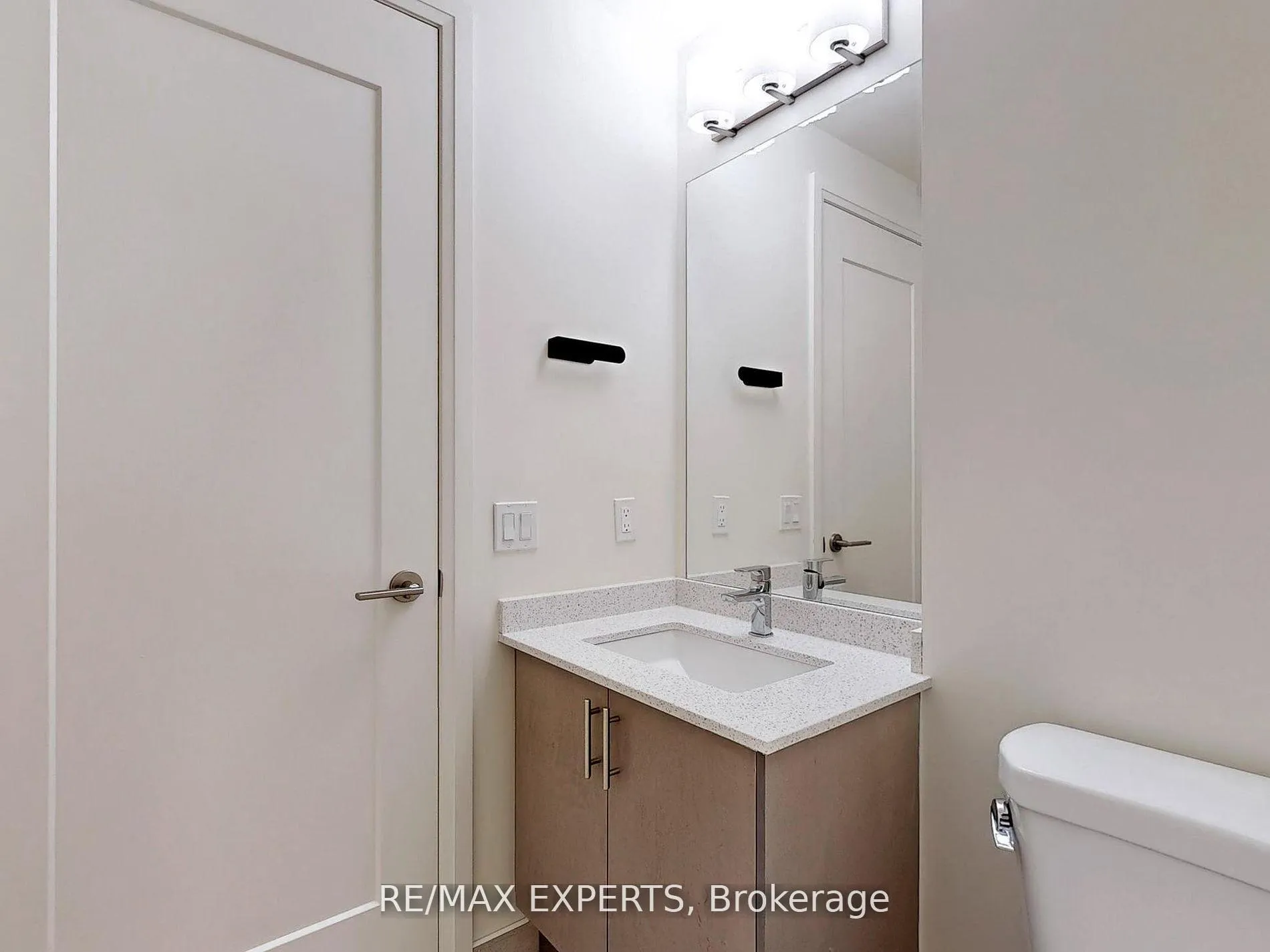 Photo 16 of Unit 2225, 9000 Jane Street, Vaughan, Concord — HOMEH
