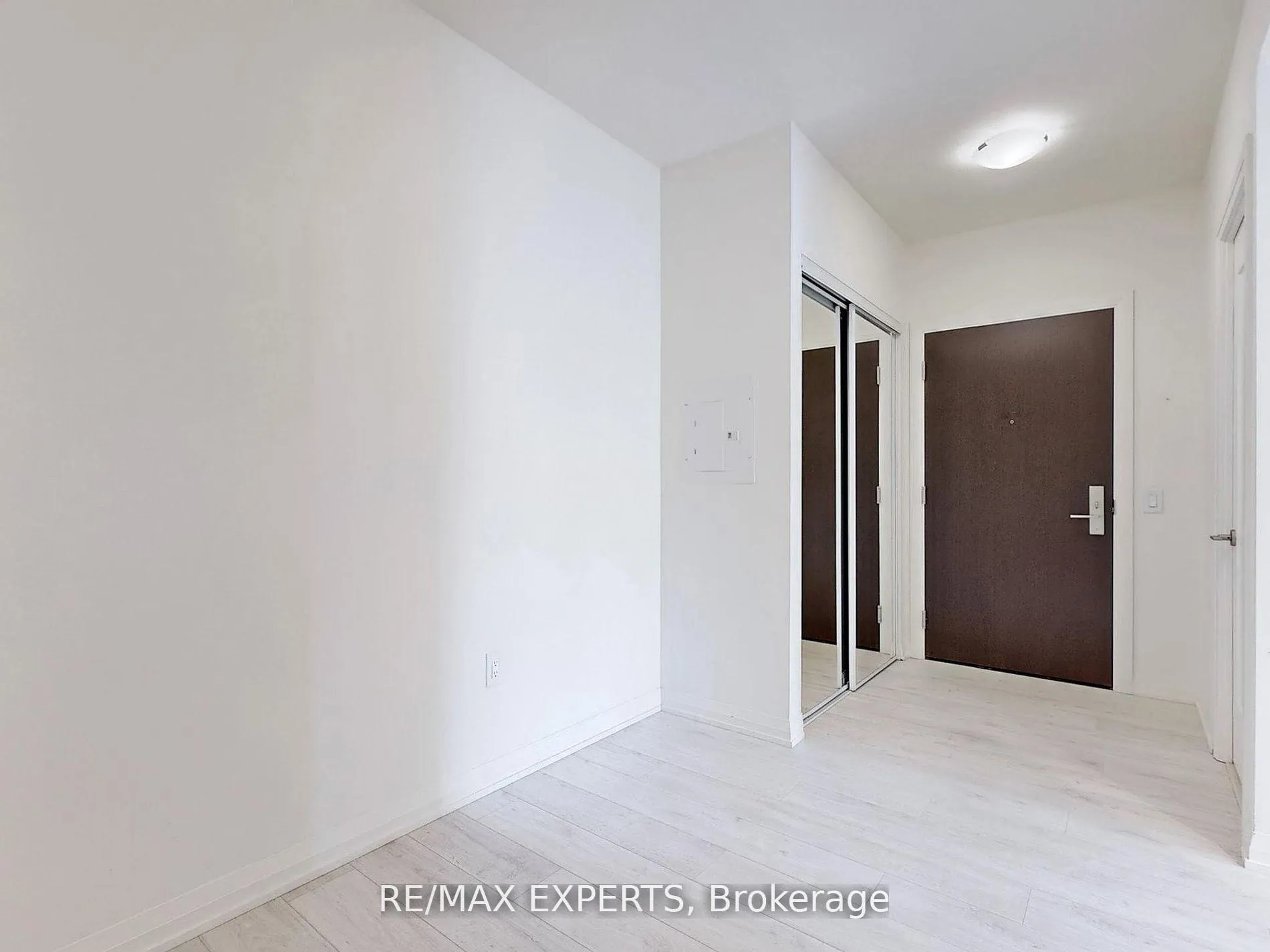 Photo 17 of Unit 2225, 9000 Jane Street, Vaughan, Concord — HOMEH