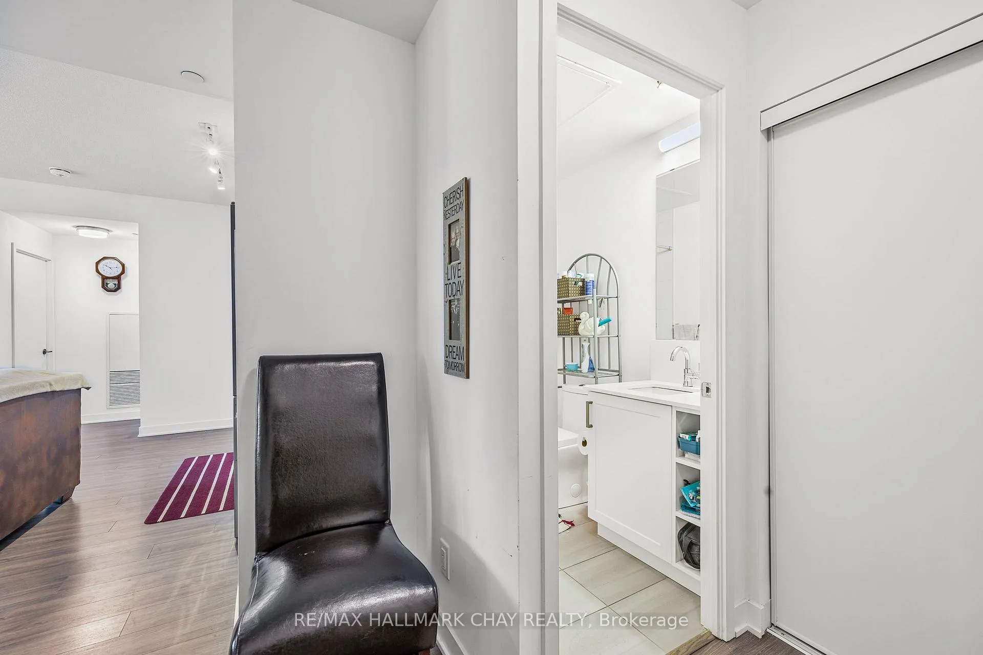 Photo 6 of Unit 211, 681 Yonge Street SW, Barrie, Painswick South — HOMEH
