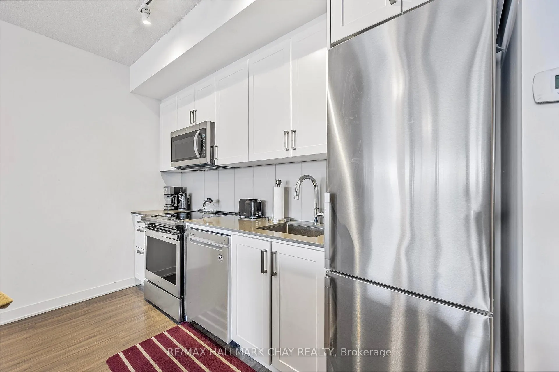 Photo 13 of Unit 211, 681 Yonge Street SW, Barrie, Painswick South — HOMEH