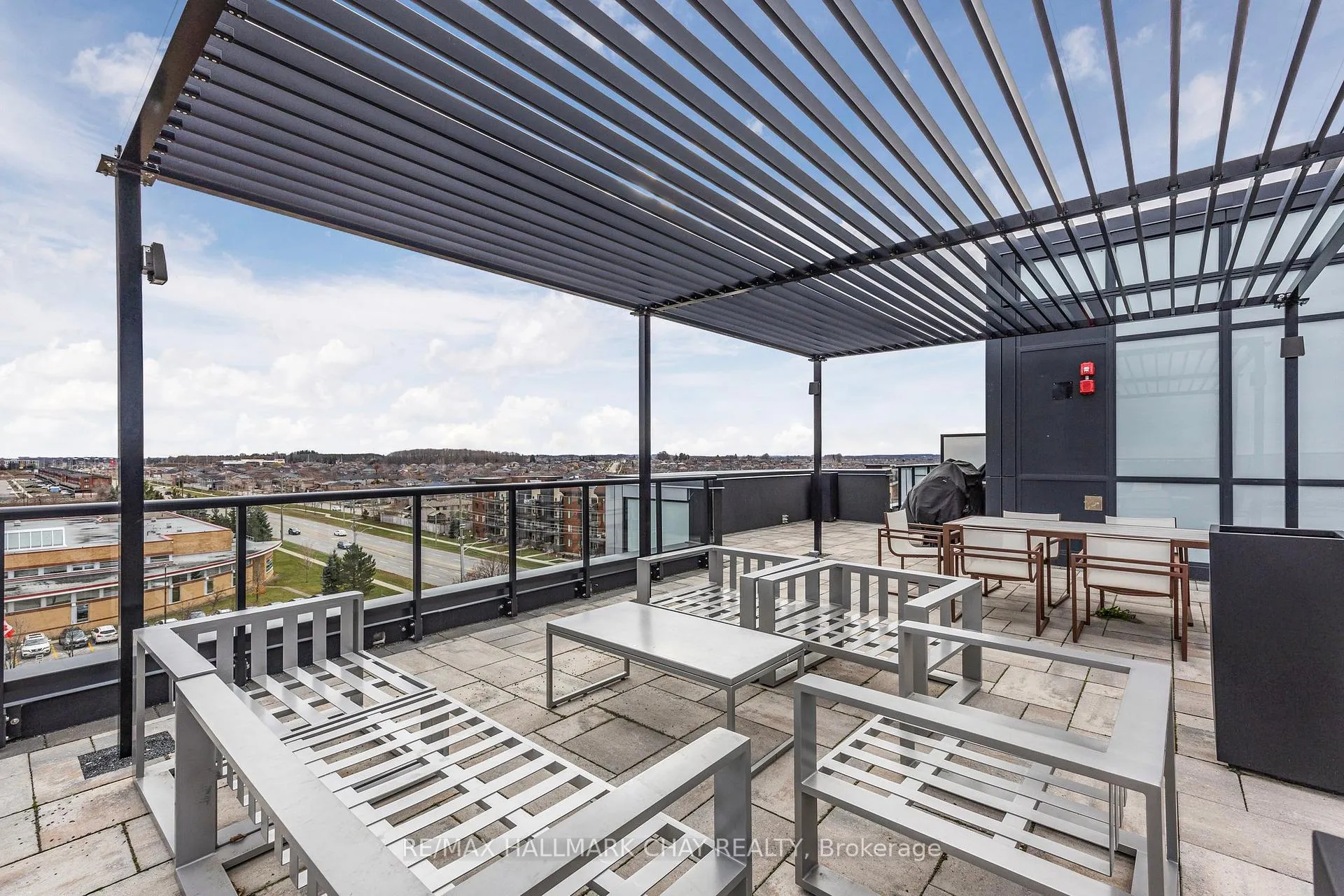 Photo 37 of Unit 211, 681 Yonge Street SW, Barrie, Painswick South — HOMEH