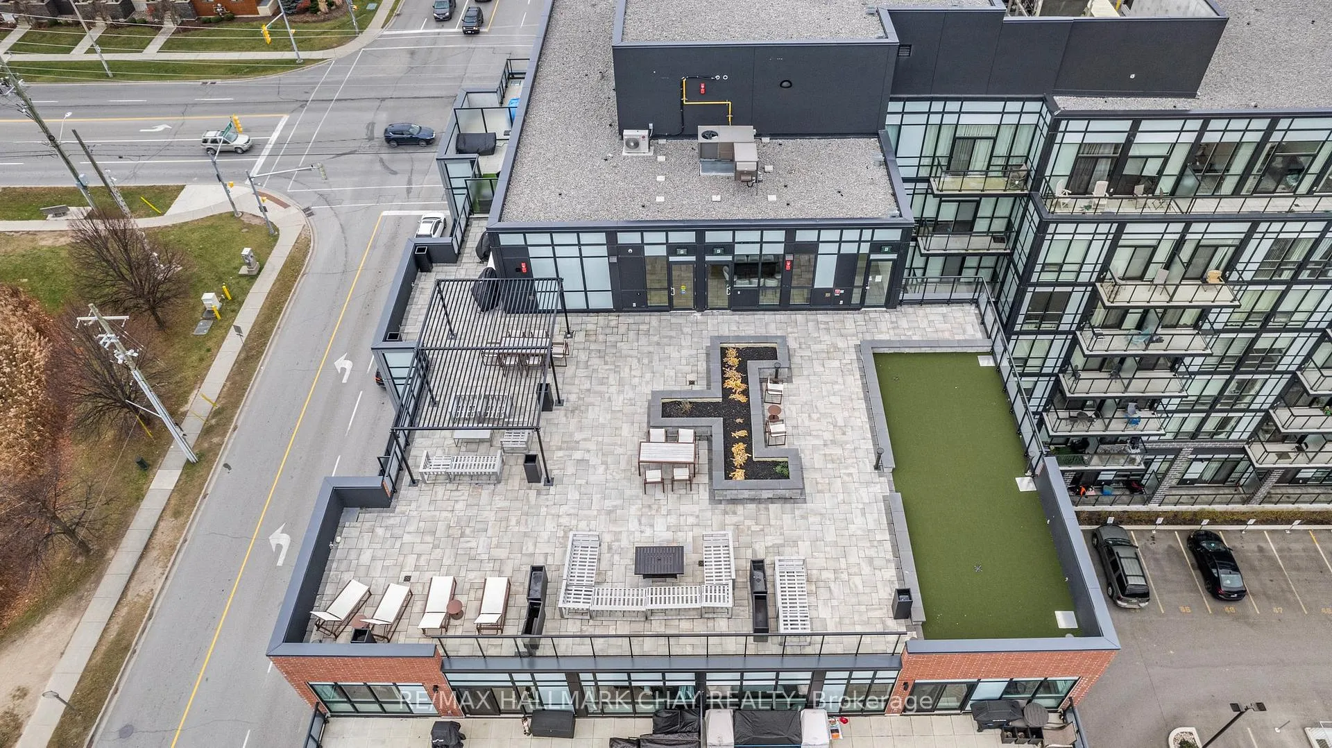 Photo 43 of Unit 211, 681 Yonge Street SW, Barrie, Painswick South — HOMEH