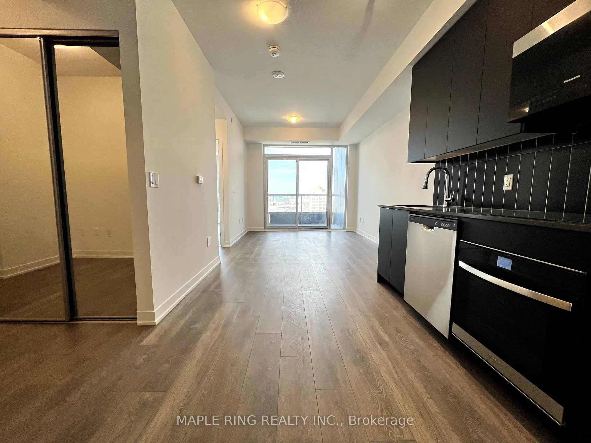 Photo 1 of Unit 1525, 498 Caldari Road, Vaughan, Concord — HOMEH