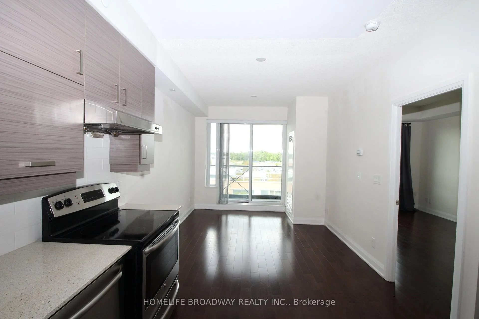 Photo 5 of Unit 611, 8200 Birchmount Road, Markham, Unionville — HOMEH