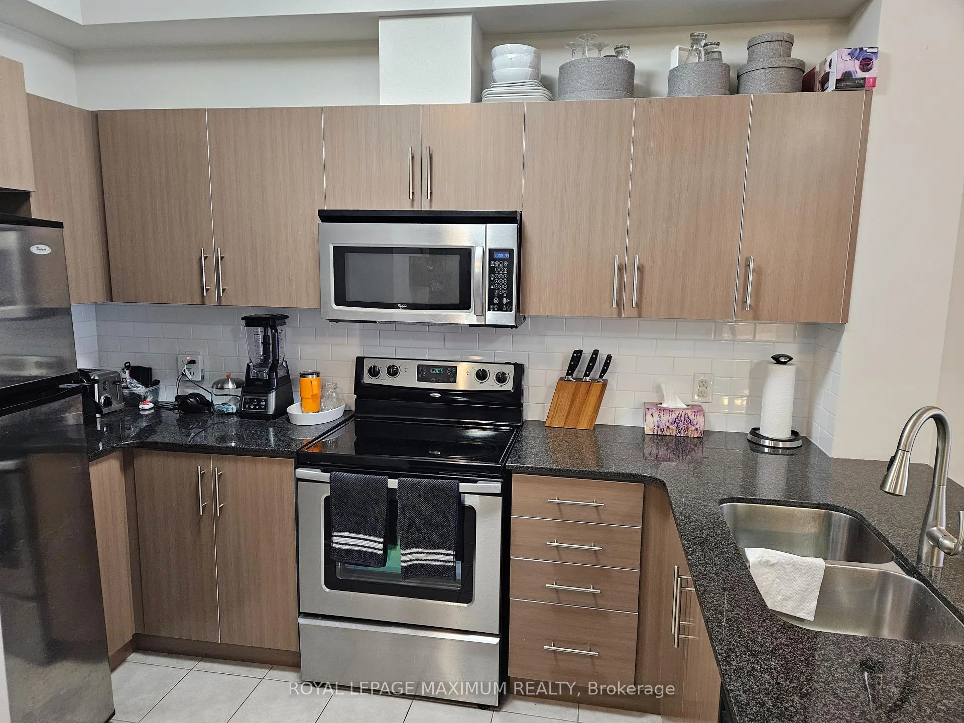 Photo 4 of Unit 504, 281 Woodbridge Avenue, Vaughan, West Woodbridge — HOMEH