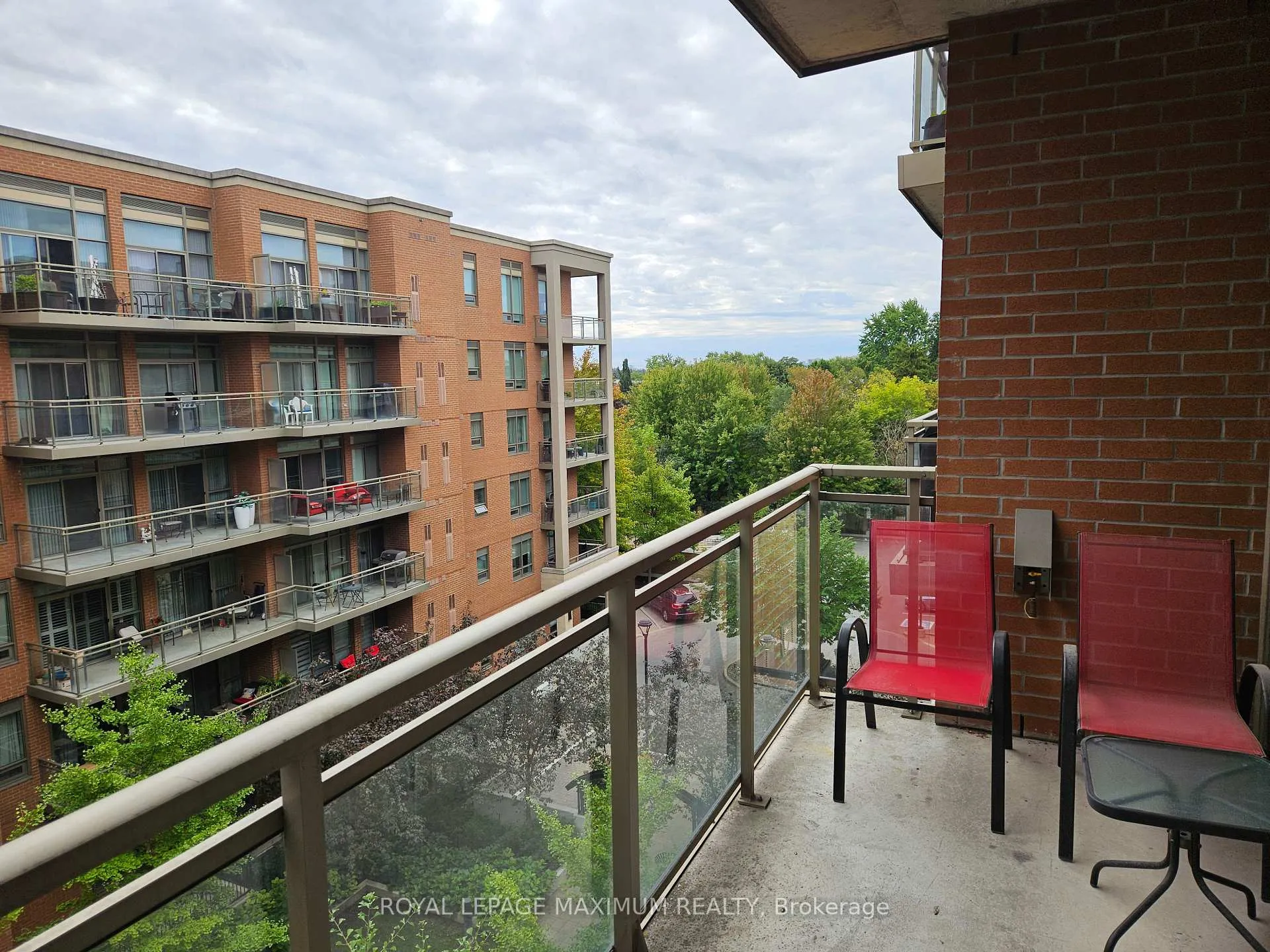 Photo 6 of Unit 504, 281 Woodbridge Avenue, Vaughan, West Woodbridge — HOMEH