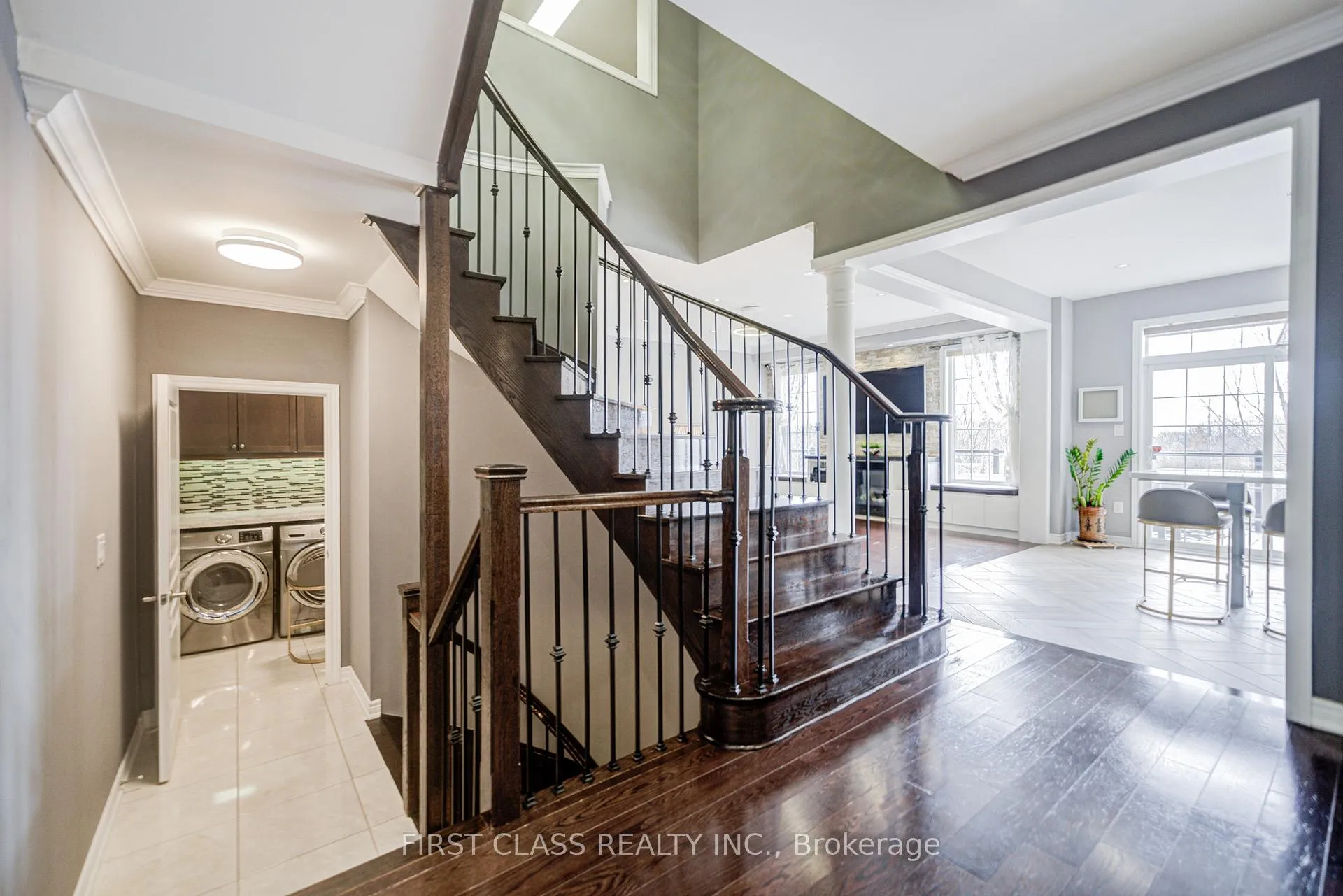 Photo 11 of 41 William Bartlett Drive, Markham, Berczy — HOMEH