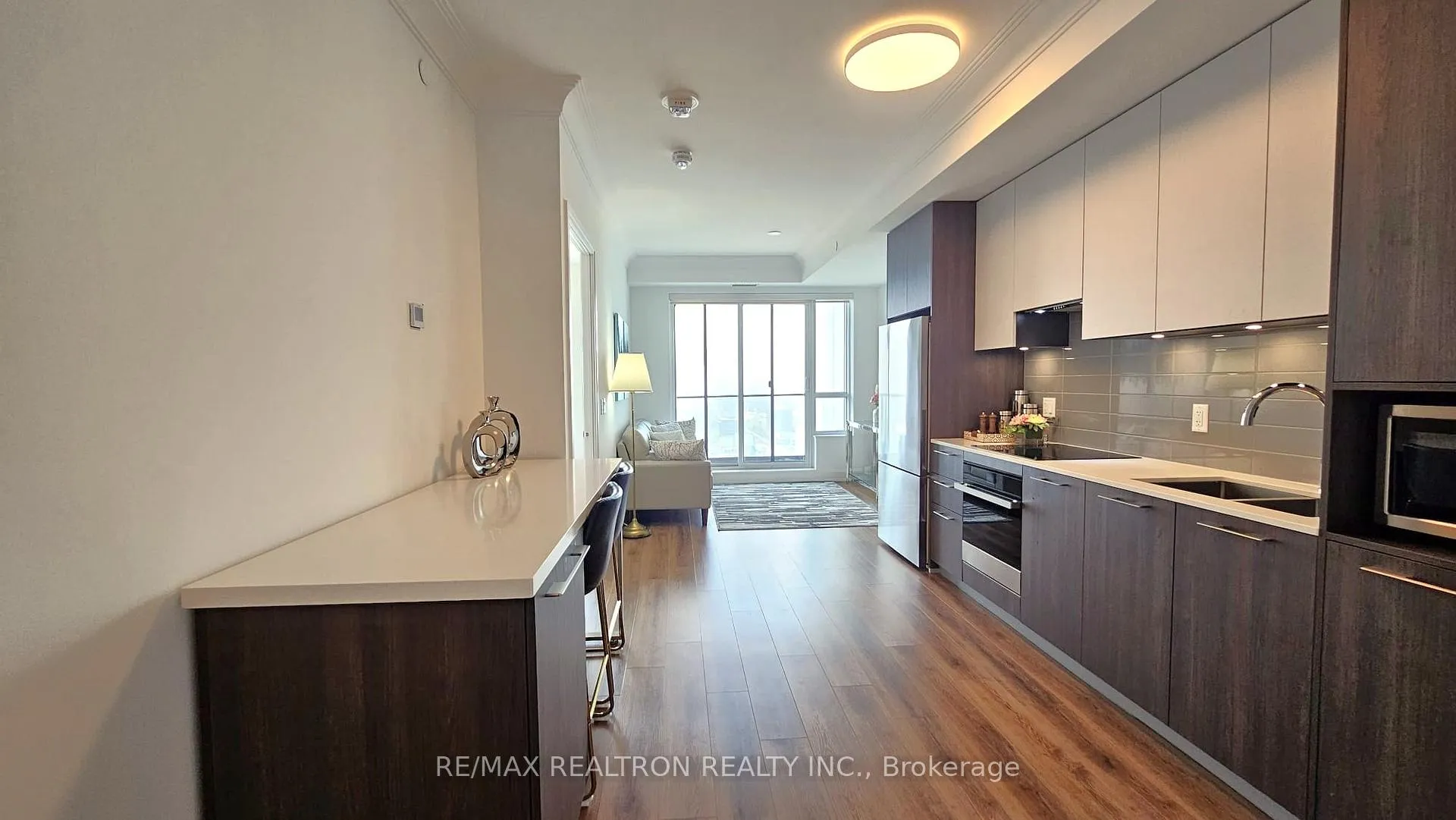Photo 4 of Unit 3806, 8 Water Walk Drive, Markham, Unionville — HOMEH