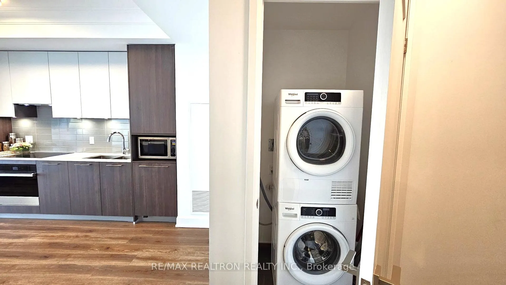 Photo 9 of Unit 3806, 8 Water Walk Drive, Markham, Unionville — HOMEH