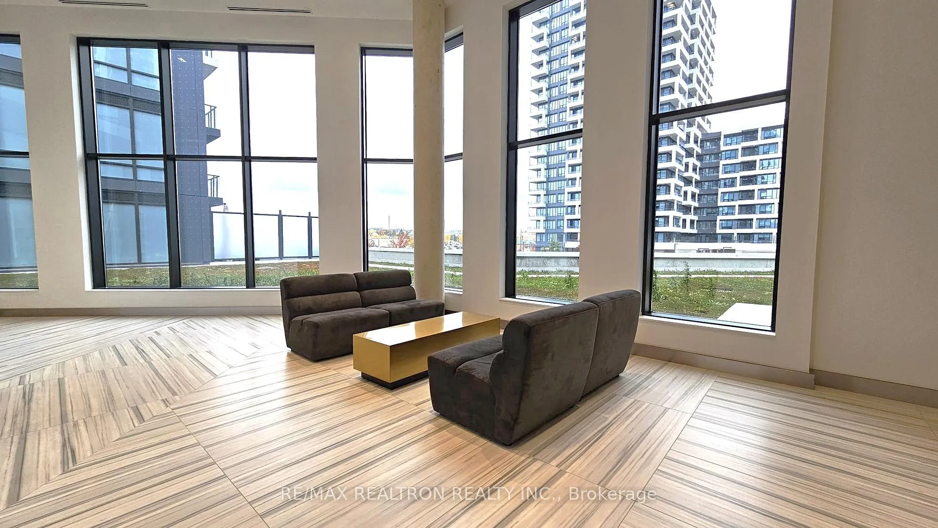 Photo 18 of Unit 3806, 8 Water Walk Drive, Markham, Unionville — HOMEH