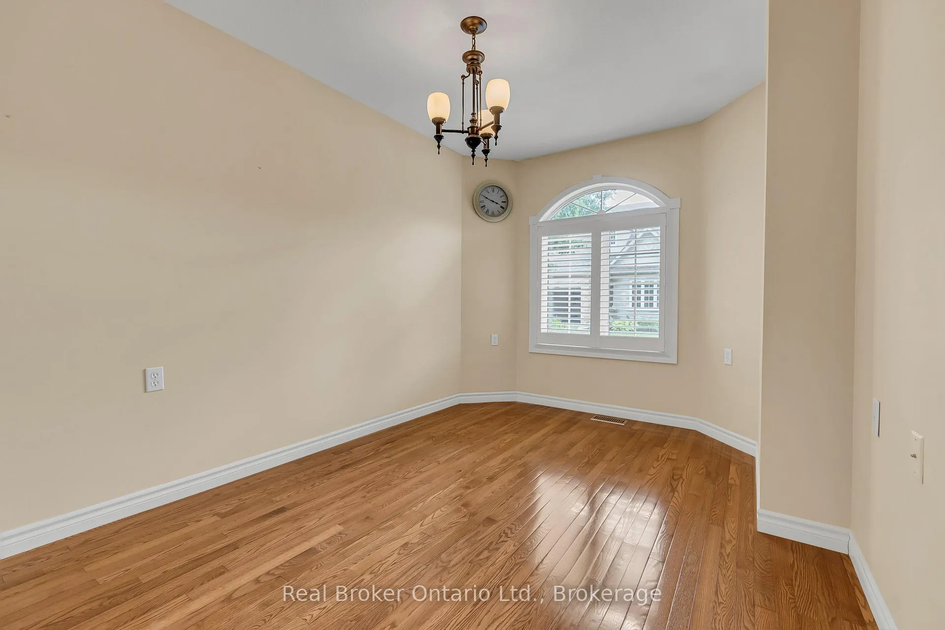 Photo 7 of Unit 002F, 350 Doon Valley Drive, Kitchener — HOMEH
