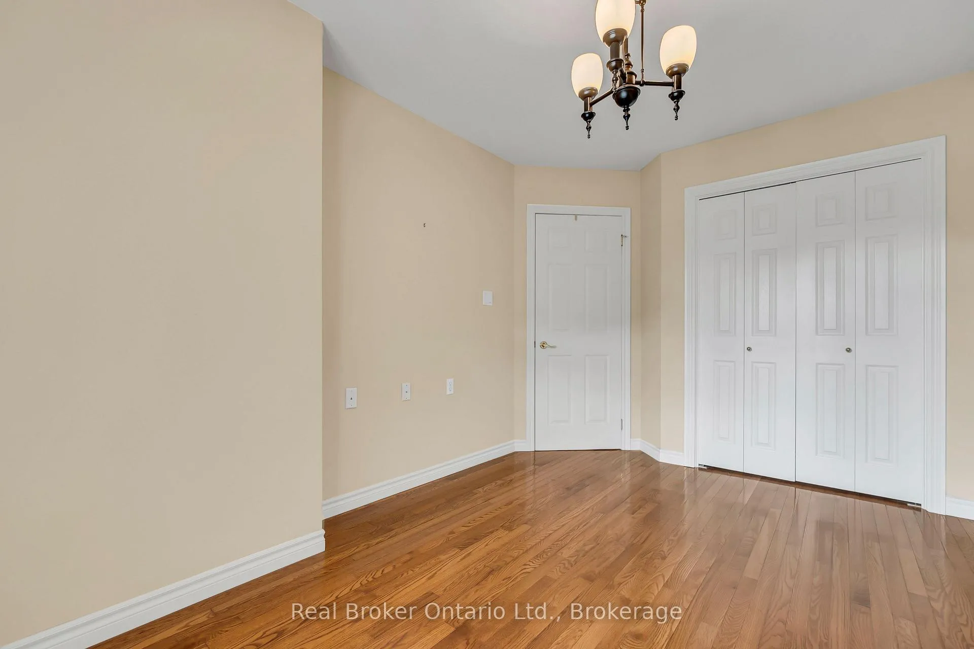 Photo 8 of Unit 002F, 350 Doon Valley Drive, Kitchener — HOMEH