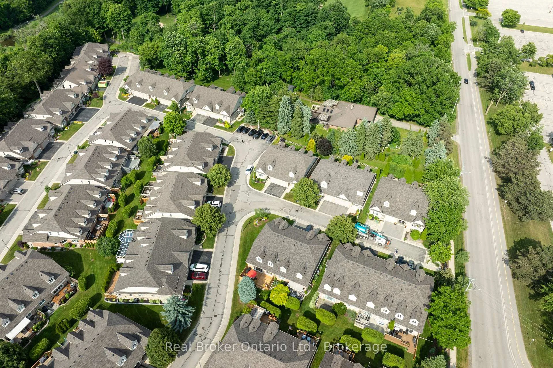 Photo 32 of Unit 002F, 350 Doon Valley Drive, Kitchener — HOMEH