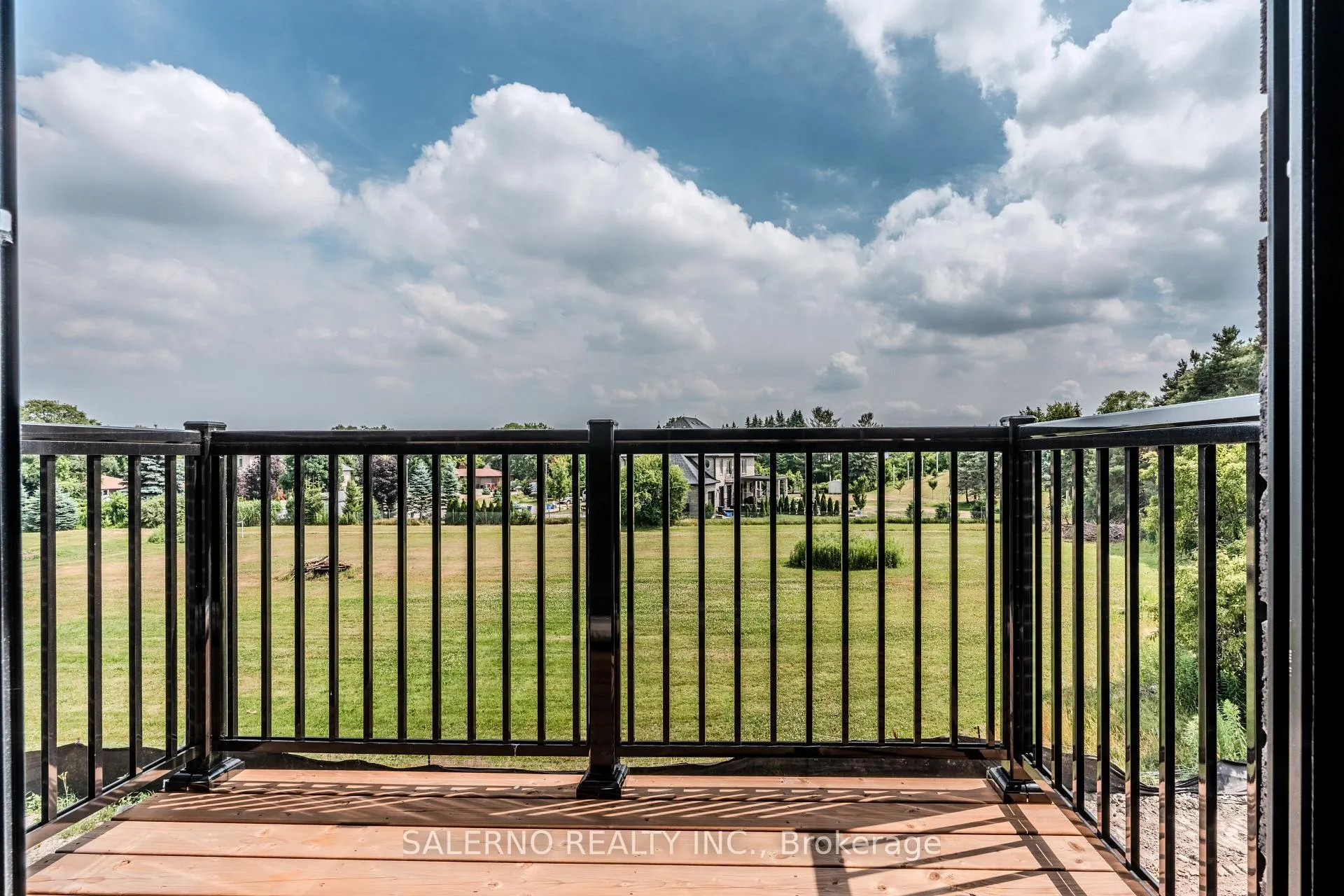 Photo 25 of 73 Divadale Road, Vaughan, Elder Mills — HOMEH