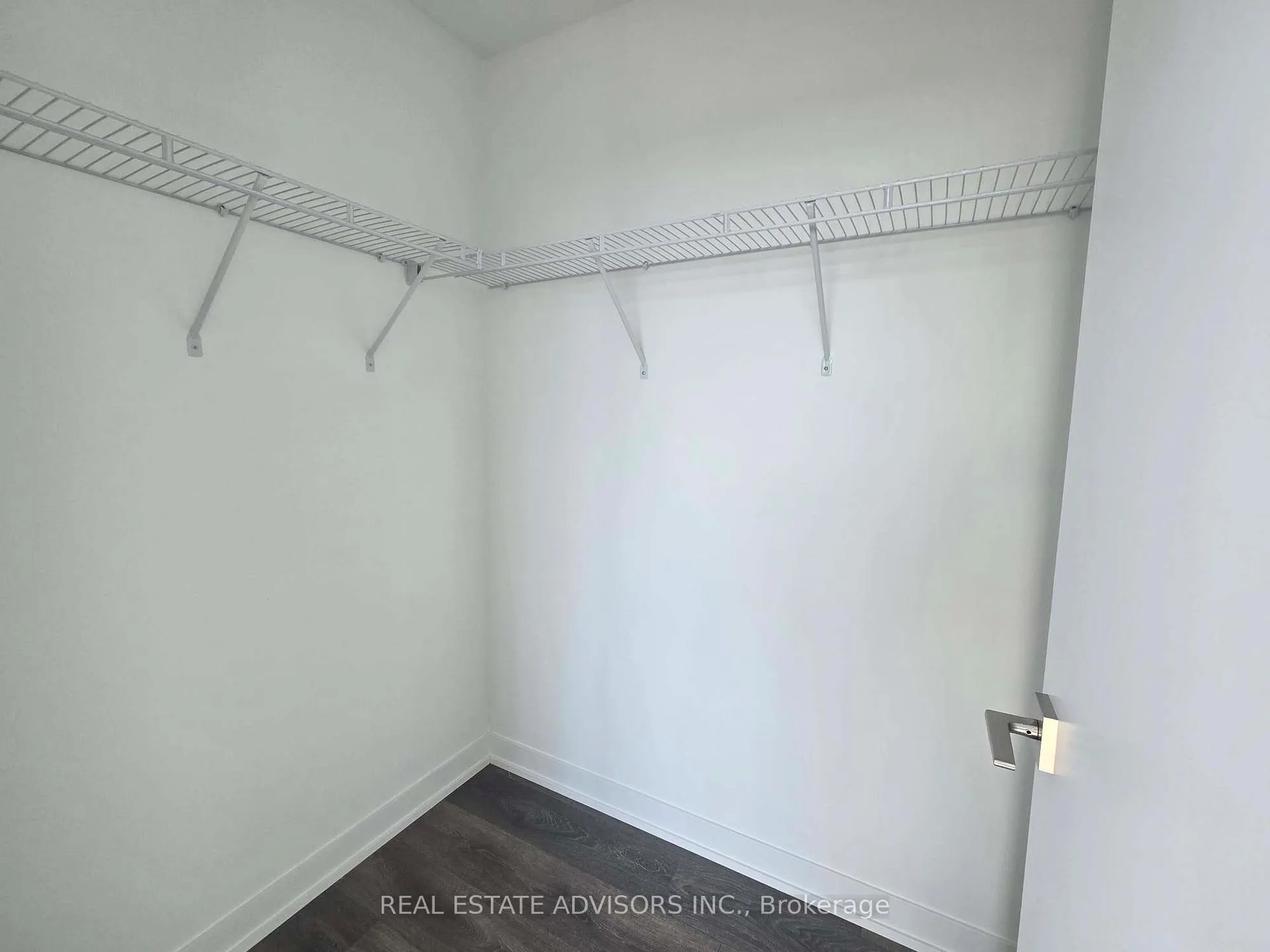 Photo 5 of Unit 1724, 498 Caldari Road, Vaughan, Concord — HOMEH