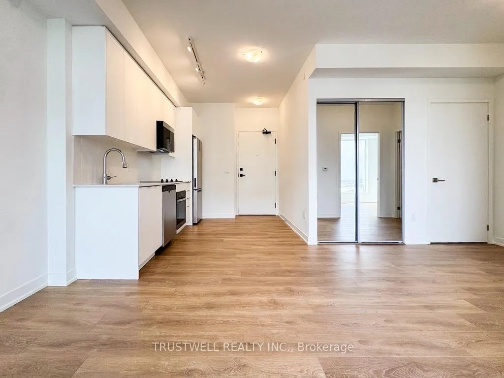 Photo 8 of Unit 1819, 10 Abeja Street, Vaughan, Concord — HOMEH