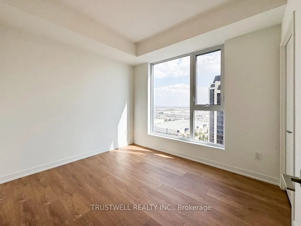 Photo 12 of Unit 1819, 10 Abeja Street, Vaughan, Concord — HOMEH