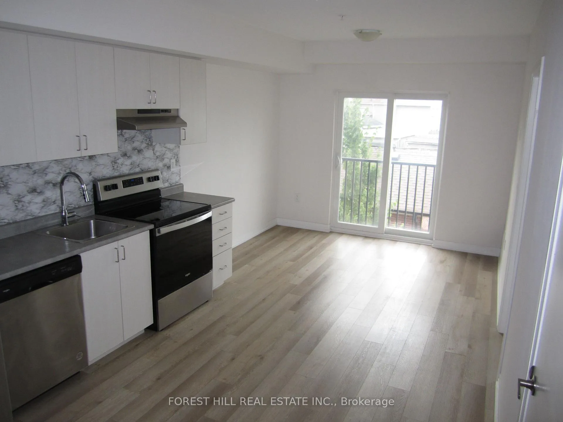 Photo 2 of Unit 207, 8010 Kipling Avenue, Vaughan, West Woodbridge — HOMEH