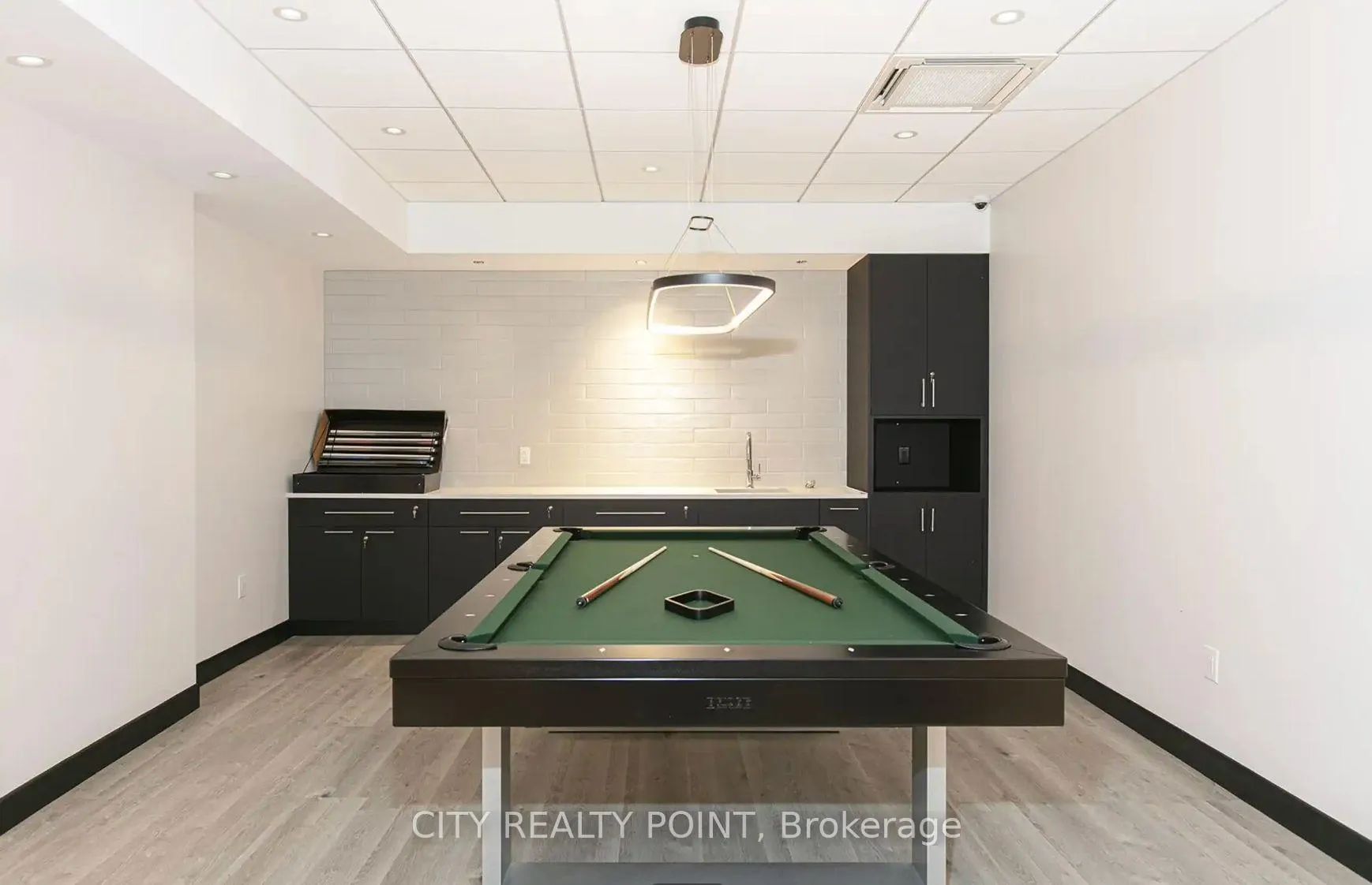 Photo 5 of Unit 2312, 33 Isabella Street, Toronto, Church-Yonge Corridor — HOMEH