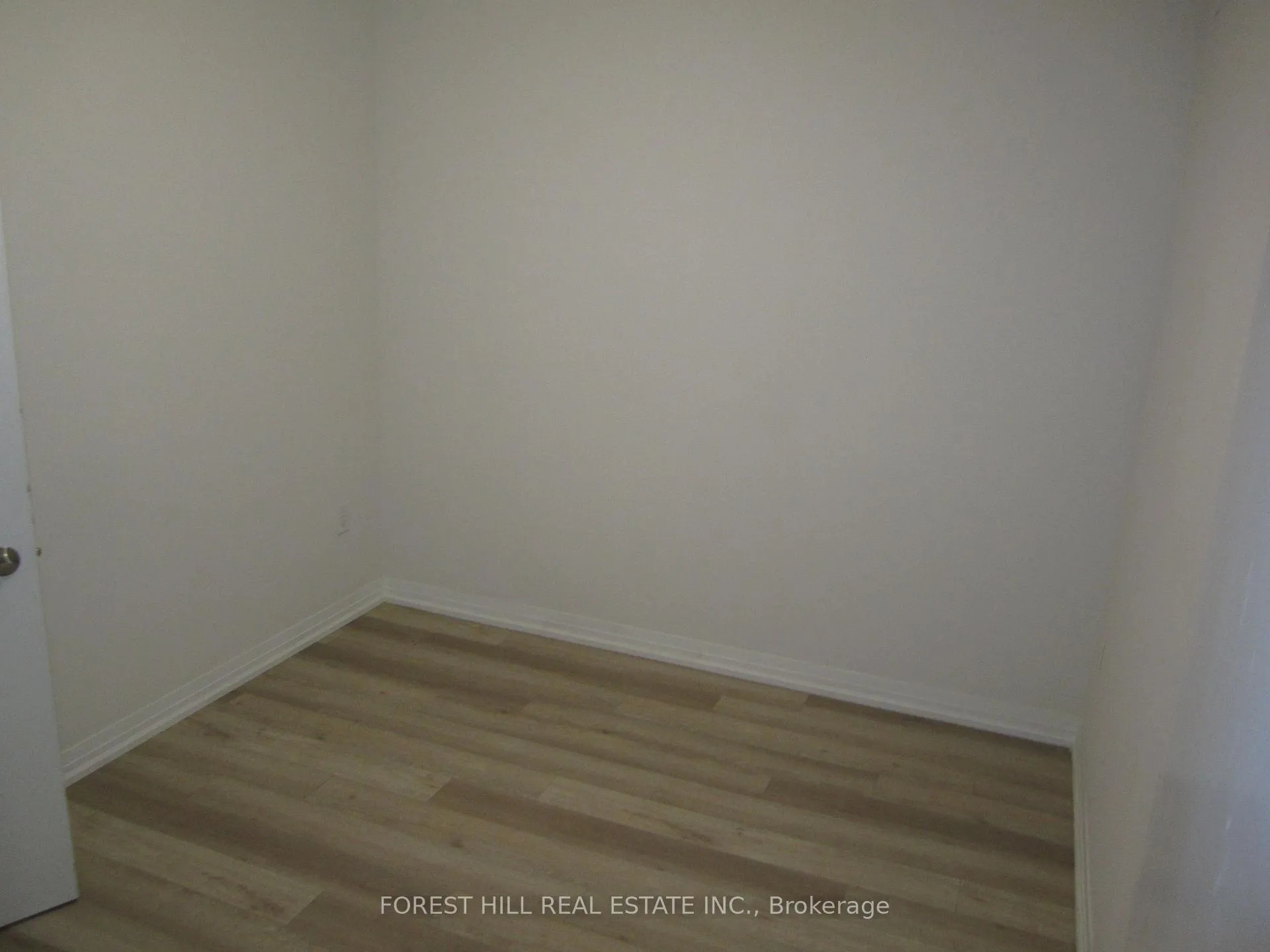 Photo 5 of Unit 314, 8010 Kipling Avenue, Vaughan, West Woodbridge — HOMEH