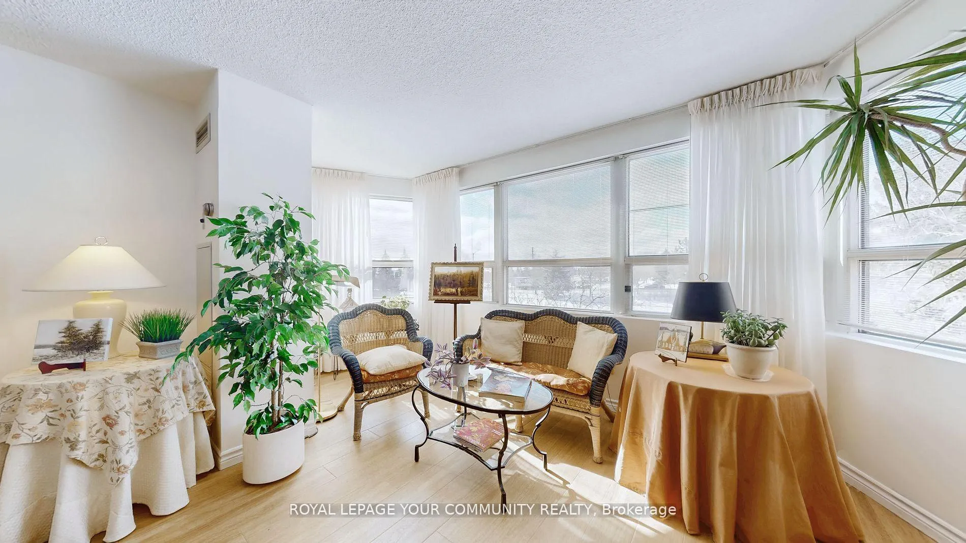 Photo 10 of Unit 304, 2 Raymerville Drive W, Markham, Raymerville — HOMEH