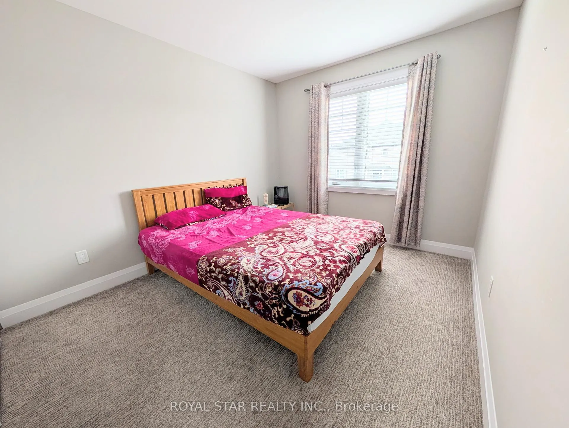 Photo 17 of 541 Hyssop Street, Ottawa, Avalon West — HOMEH