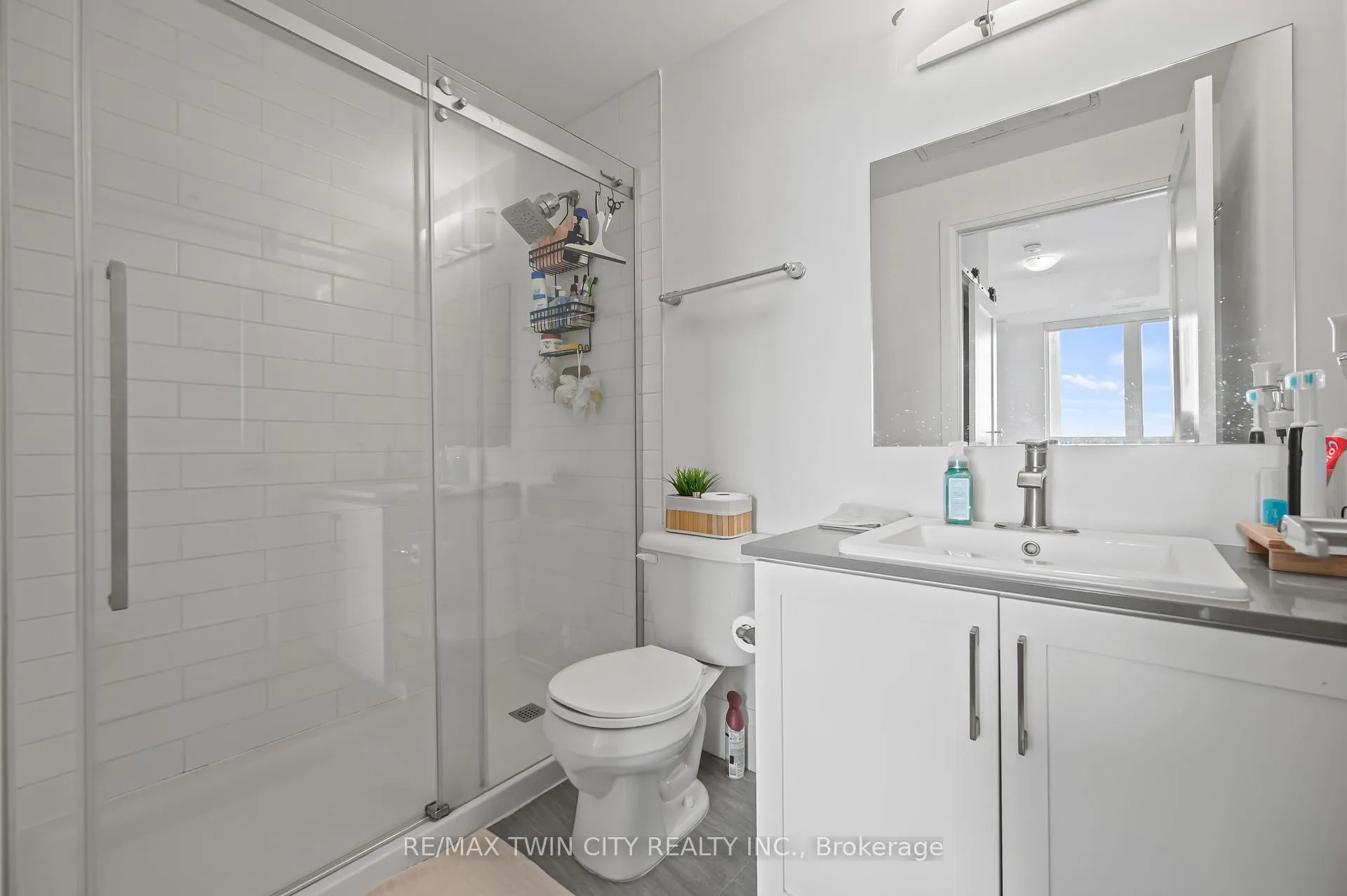 Photo 29 of Unit 2305, 108 Garment Street, Kitchener — HOMEH