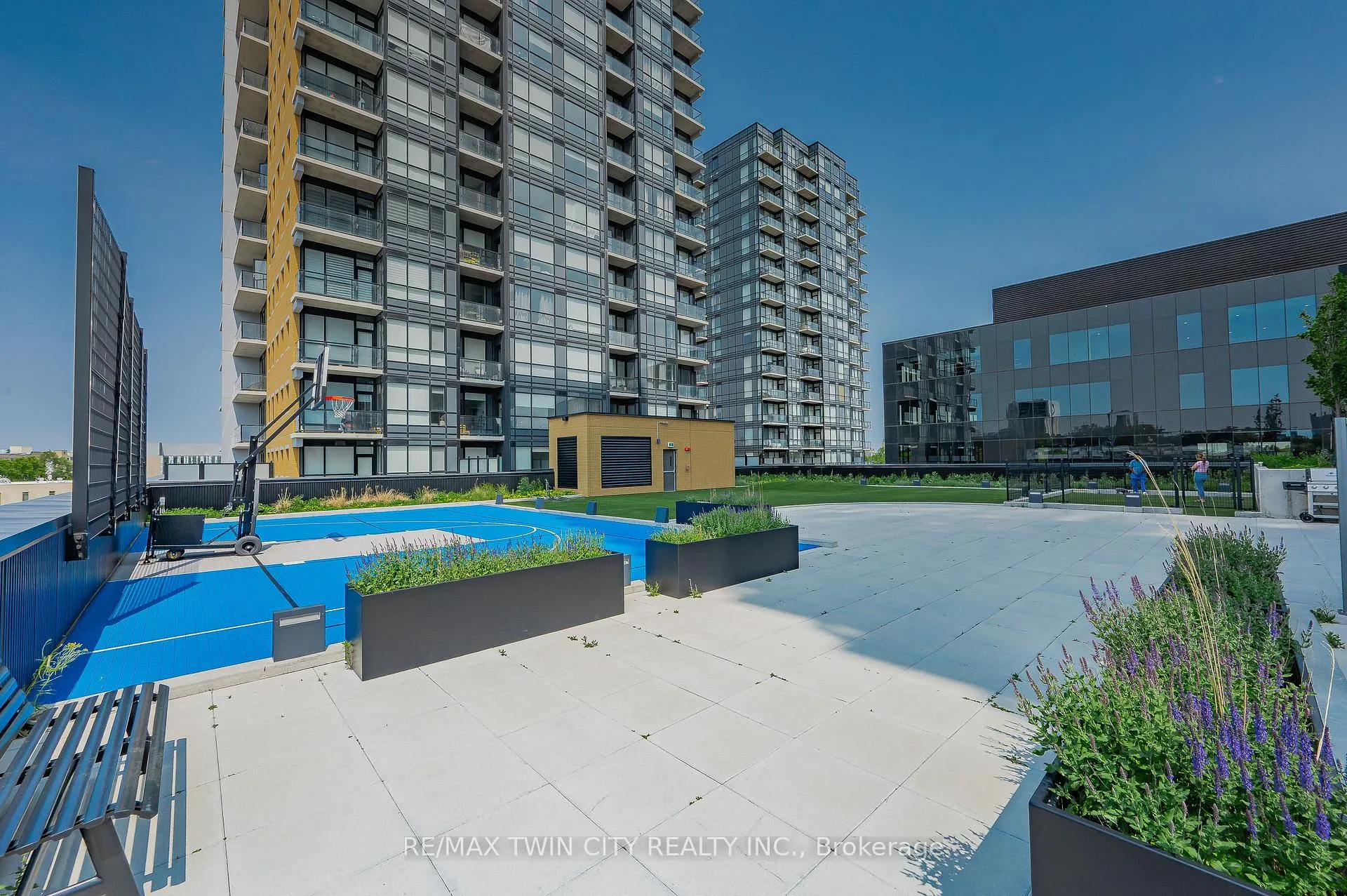 Photo 43 of Unit 2305, 108 Garment Street, Kitchener — HOMEH