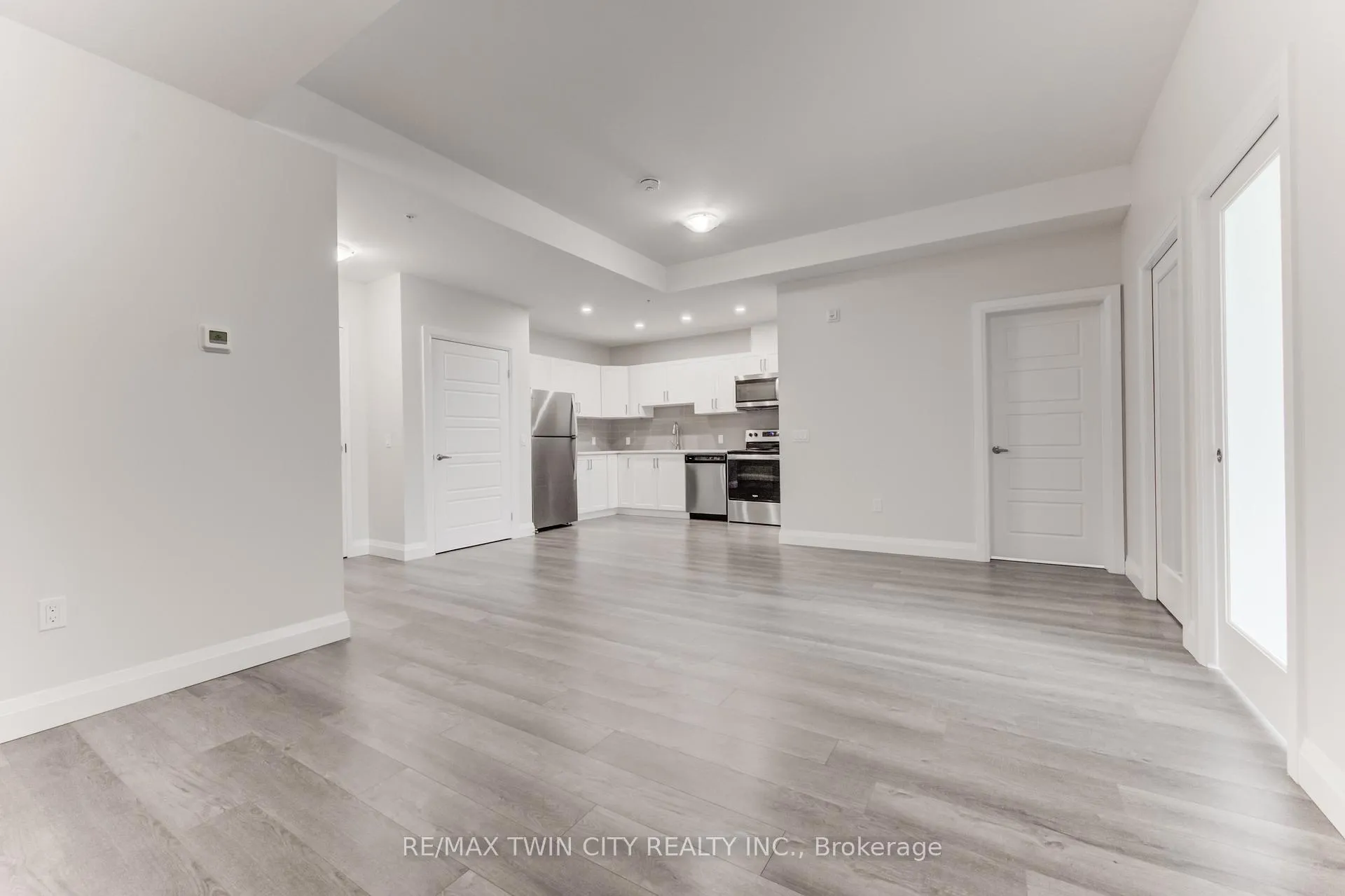 Photo 5 of Unit 303, 5 Wake Robin Drive, Kitchener — HOMEH
