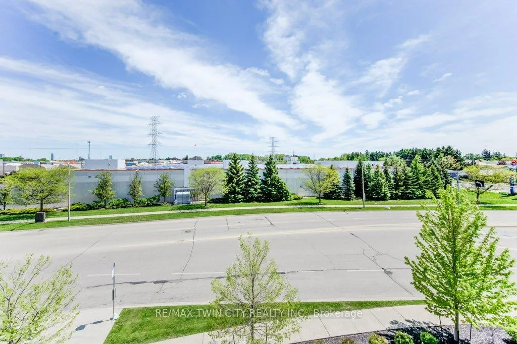 Photo 17 of Unit 303, 5 Wake Robin Drive, Kitchener — HOMEH