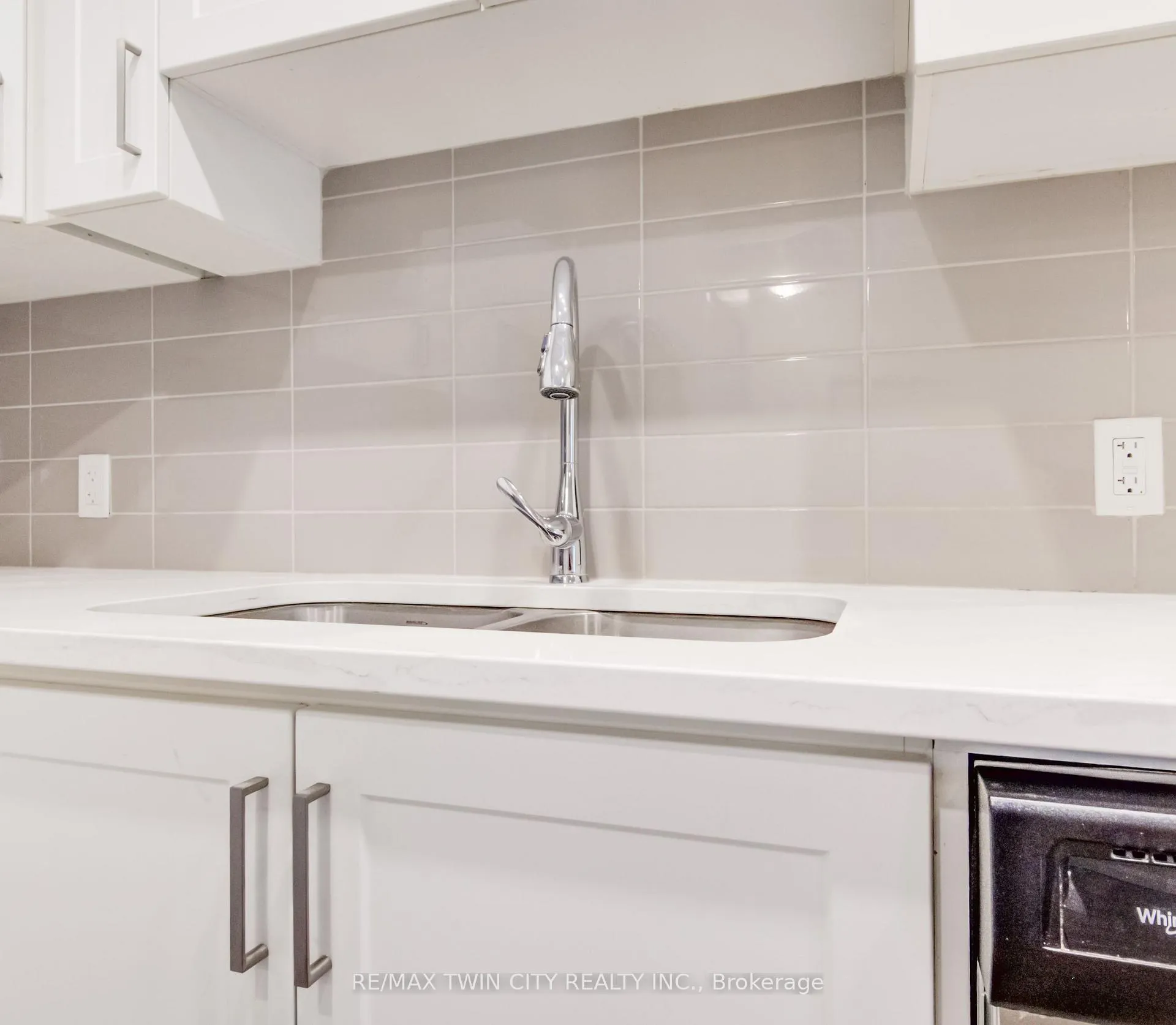 Photo 22 of Unit 303, 5 Wake Robin Drive, Kitchener — HOMEH