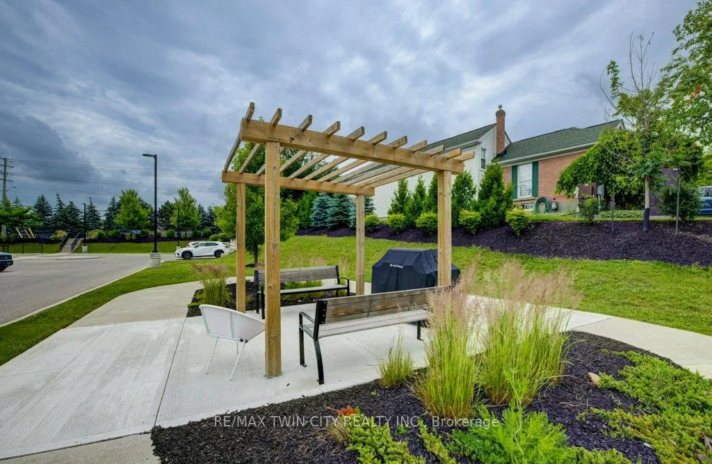 Photo 27 of Unit 303, 5 Wake Robin Drive, Kitchener — HOMEH