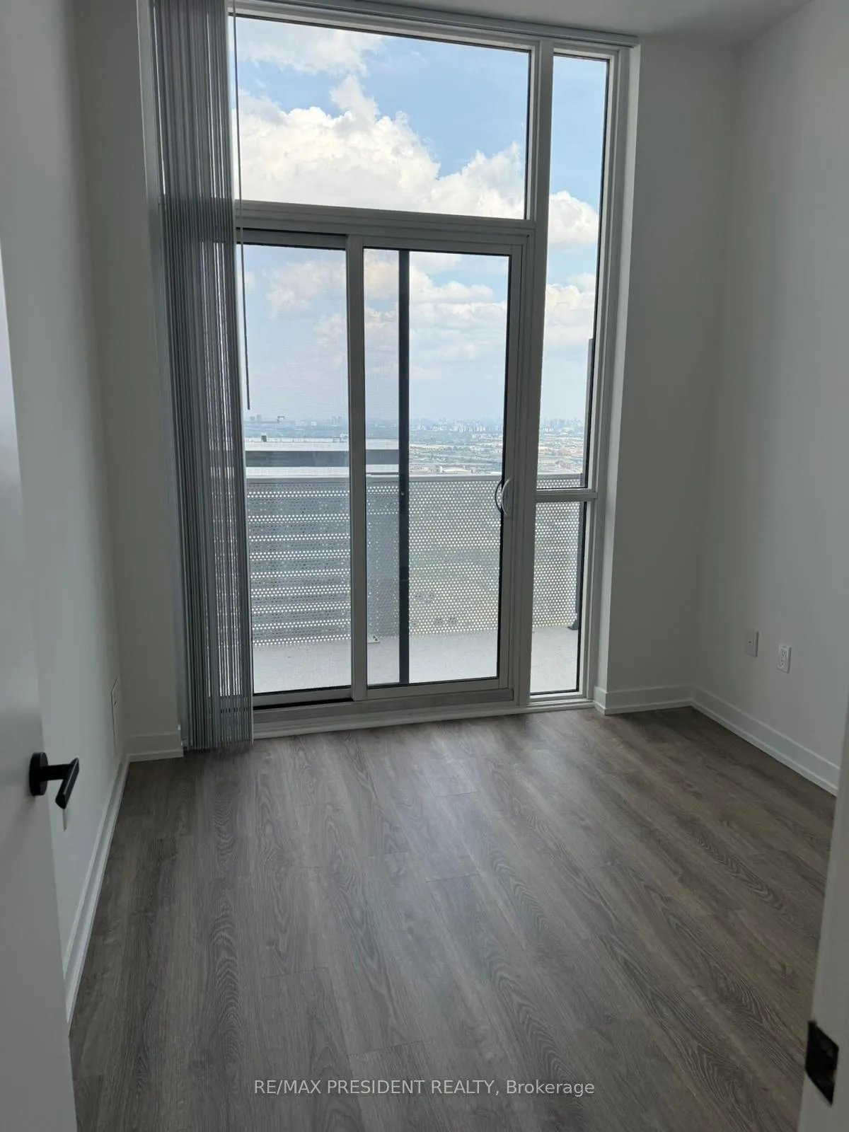 Photo 4 of Unit PH 110, 195 Commerce Street, Vaughan, Vaughan Corporate Centre — HOMEH