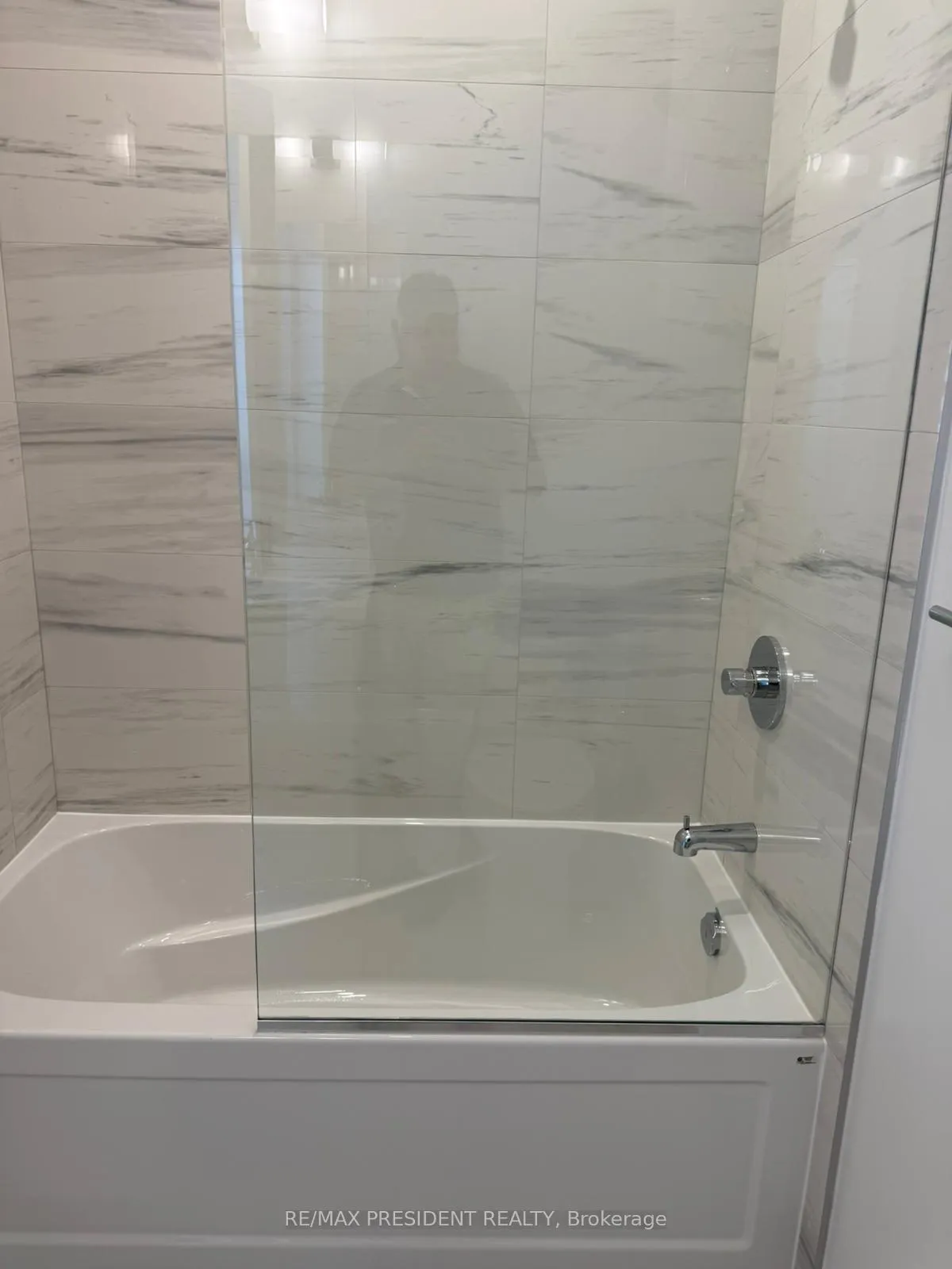 Photo 6 of Unit PH 110, 195 Commerce Street, Vaughan, Vaughan Corporate Centre — HOMEH