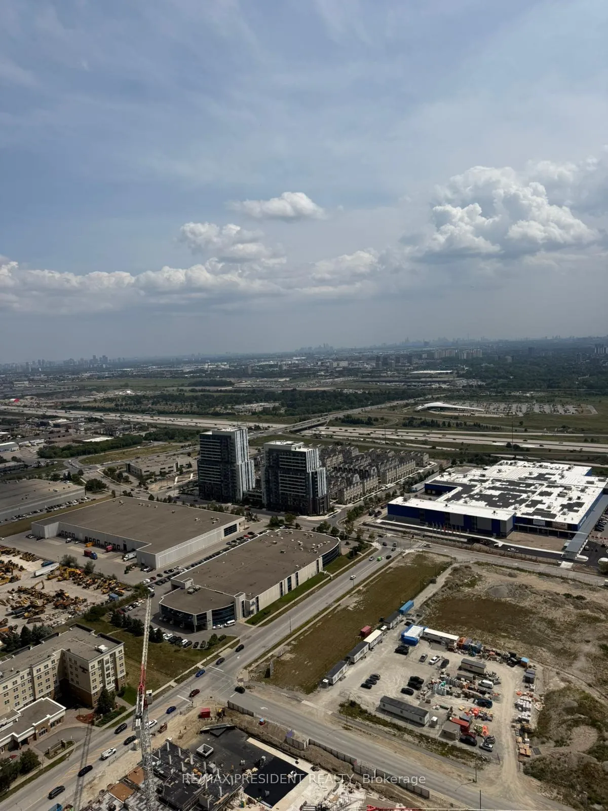 Photo 12 of Unit PH 110, 195 Commerce Street, Vaughan, Vaughan Corporate Centre — HOMEH