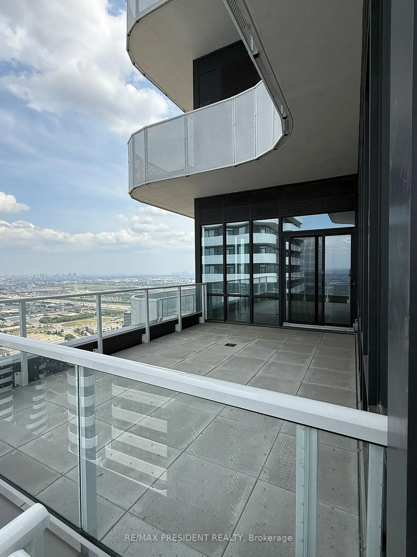 Photo 14 of Unit PH 110, 195 Commerce Street, Vaughan, Vaughan Corporate Centre — HOMEH