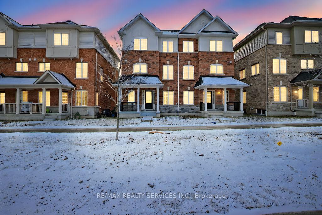 Photo 3 of 808 Audley Road N, Ajax, Central East — HOMEH