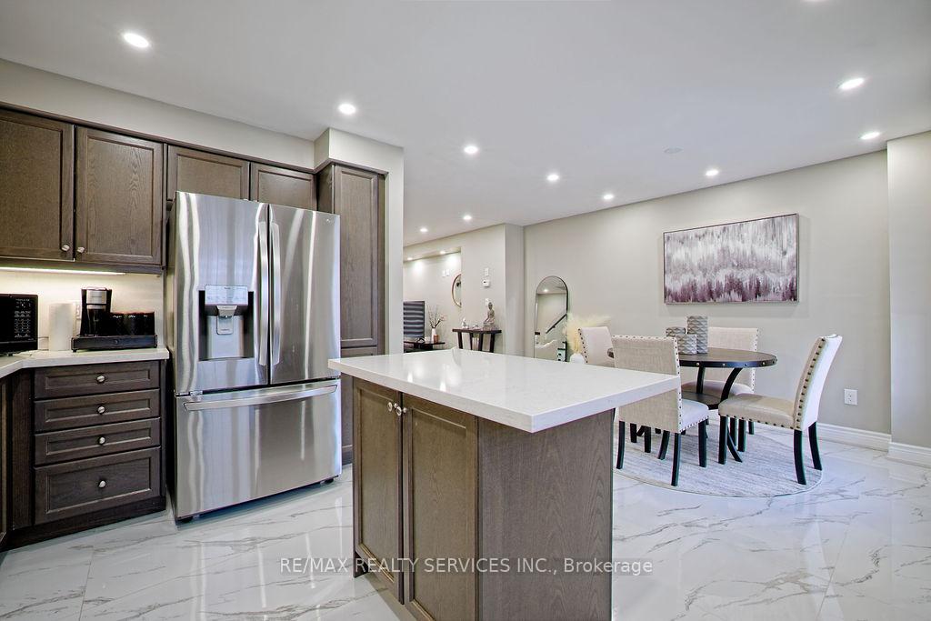 Photo 18 of 808 Audley Road N, Ajax, Central East — HOMEH