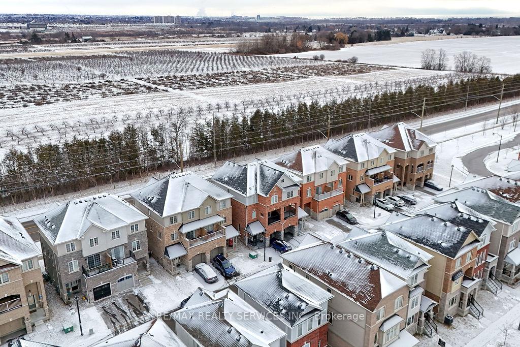 Photo 33 of 808 Audley Road N, Ajax, Central East — HOMEH