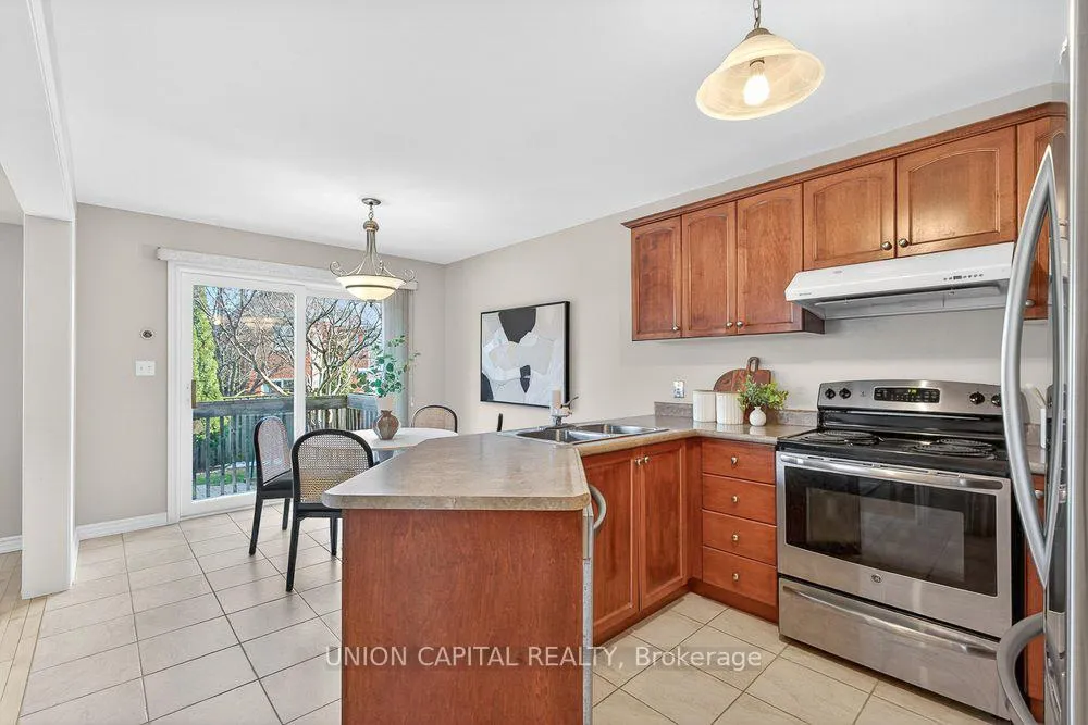 Photo 12 of 99 Scepter Place, Whitby, Rolling Acres — HOMEH
