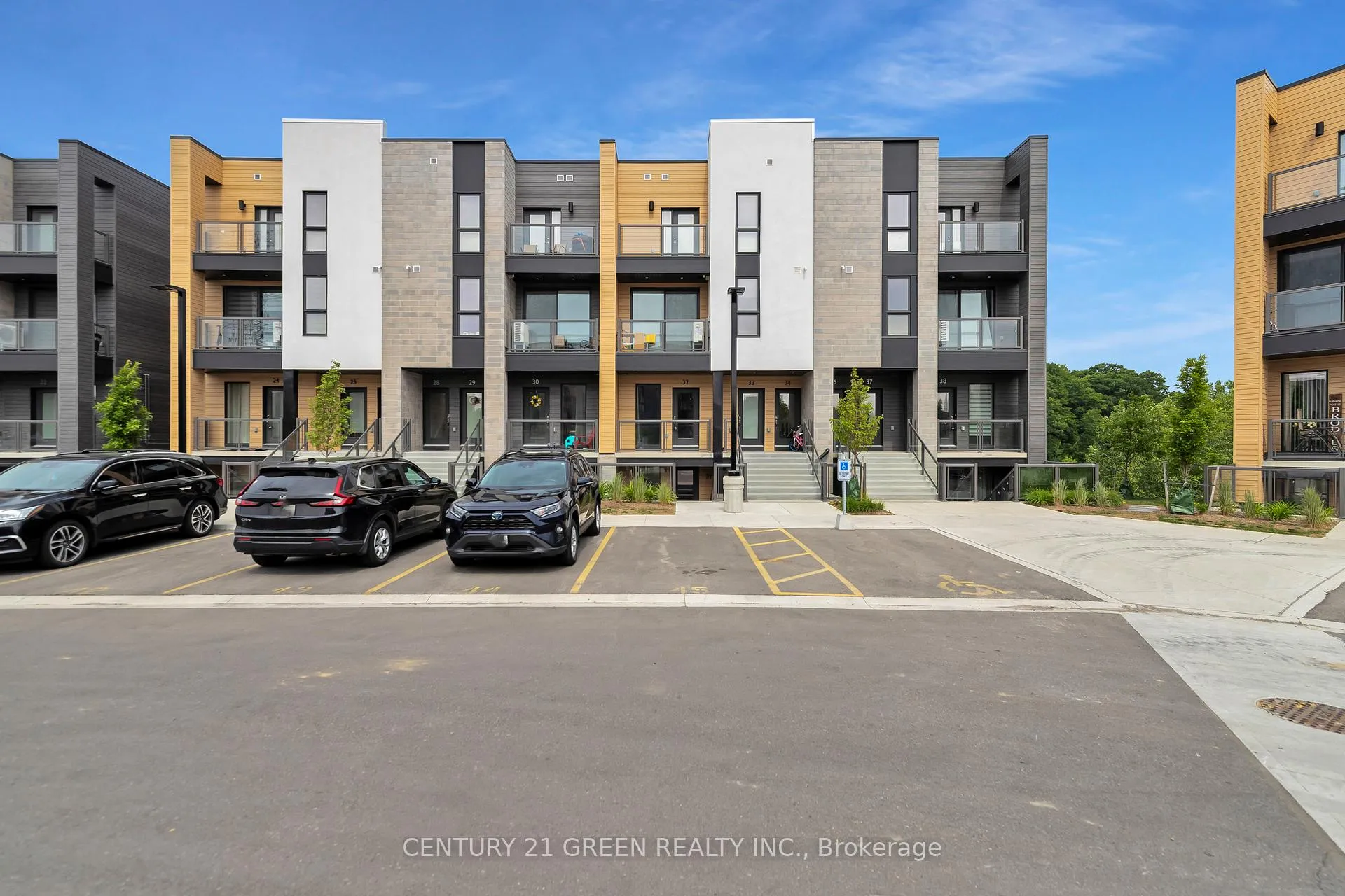 Photo 1 of Unit 32, 261 Woodbine Avenue, Kitchener, Huron Park — HOMEH