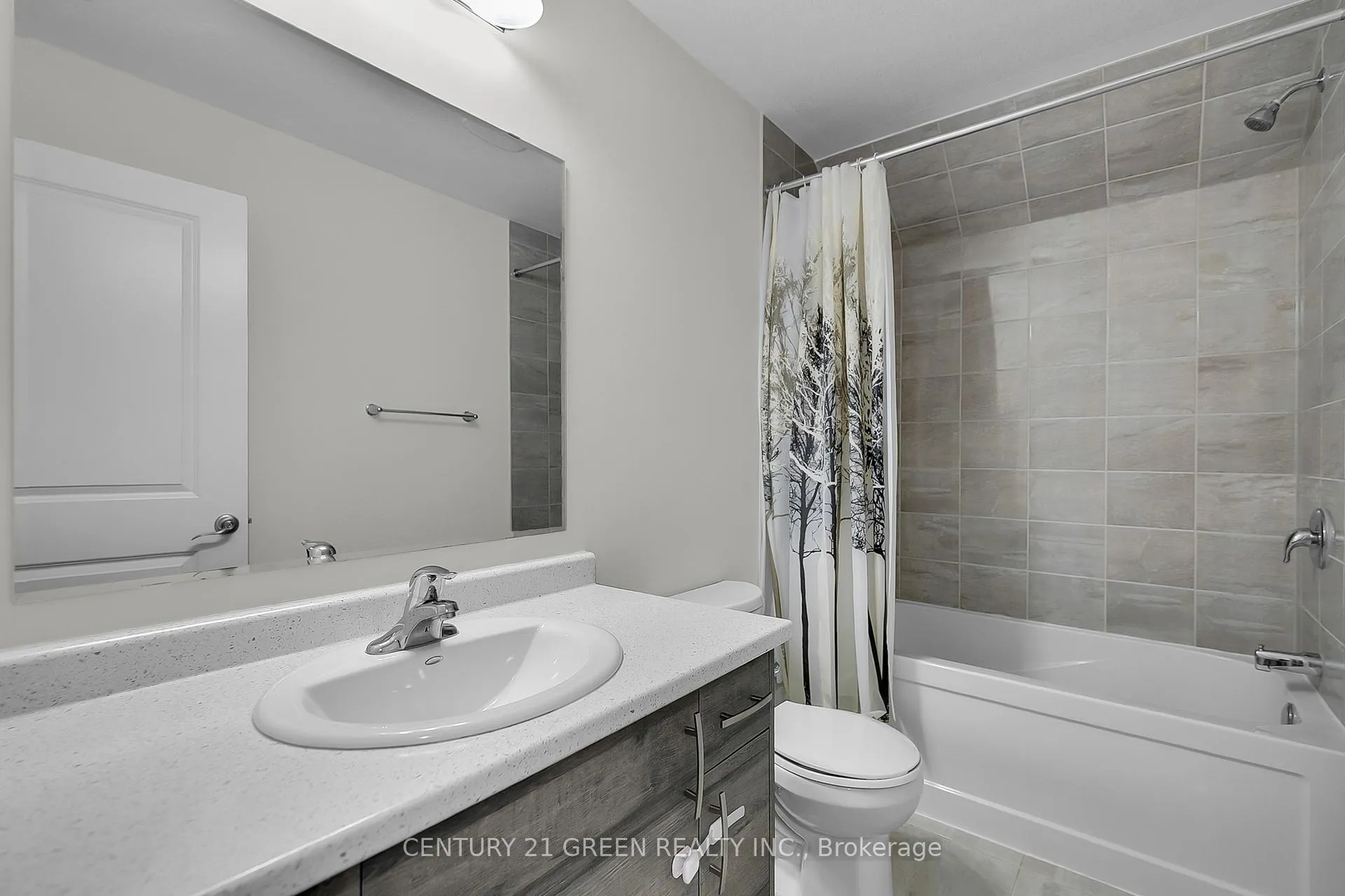 Photo 10 of Unit 32, 261 Woodbine Avenue, Kitchener, Huron Park — HOMEH