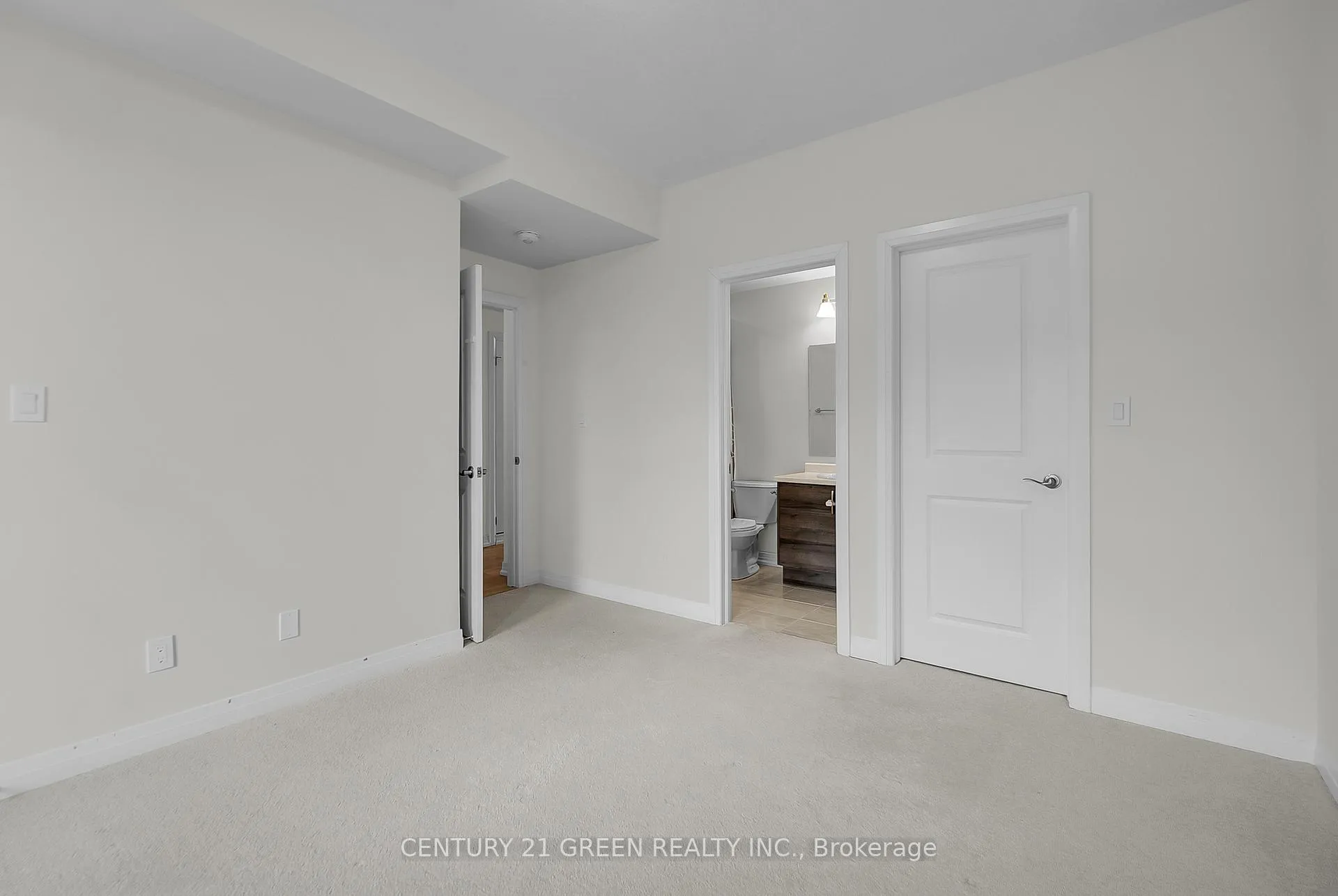 Photo 14 of Unit 32, 261 Woodbine Avenue, Kitchener, Huron Park — HOMEH
