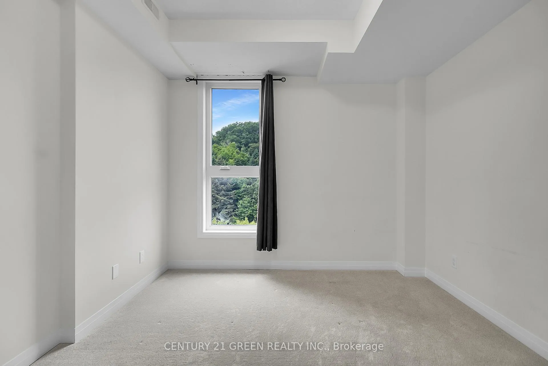 Photo 16 of Unit 32, 261 Woodbine Avenue, Kitchener, Huron Park — HOMEH