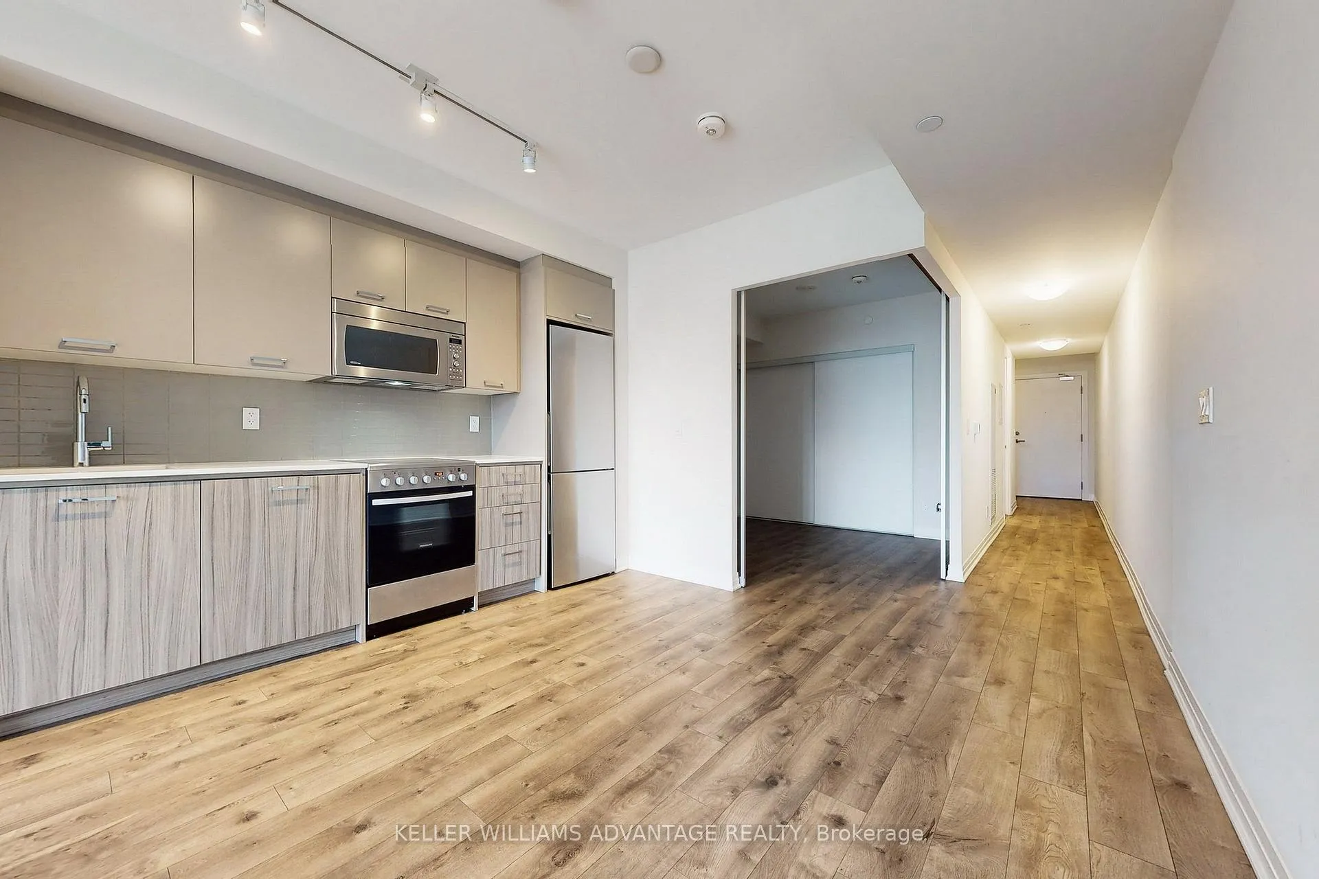 Photo 8 of Unit 207, 1630 Queen Street E, Toronto, The Beaches — HOMEH